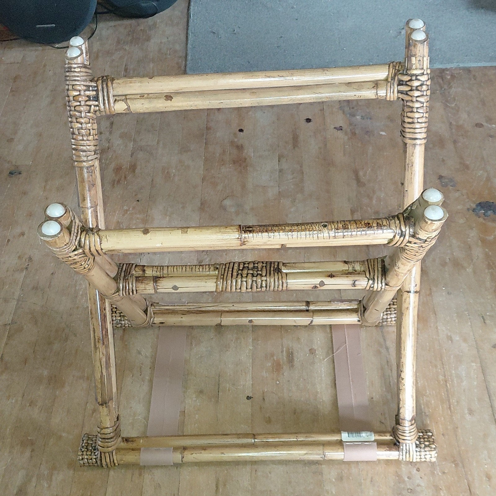 Vintage Bamboo Foldable Luggage Rack with Woven Rattan Accents, Brown Beige