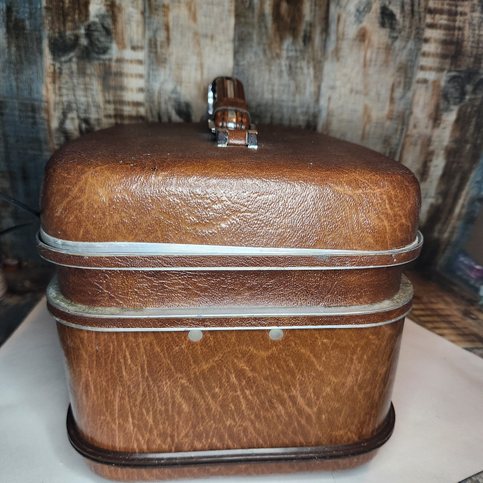 Airway Train Case Luggage Hard Shell Brown Mirror Vintage NO Key As Is Decor