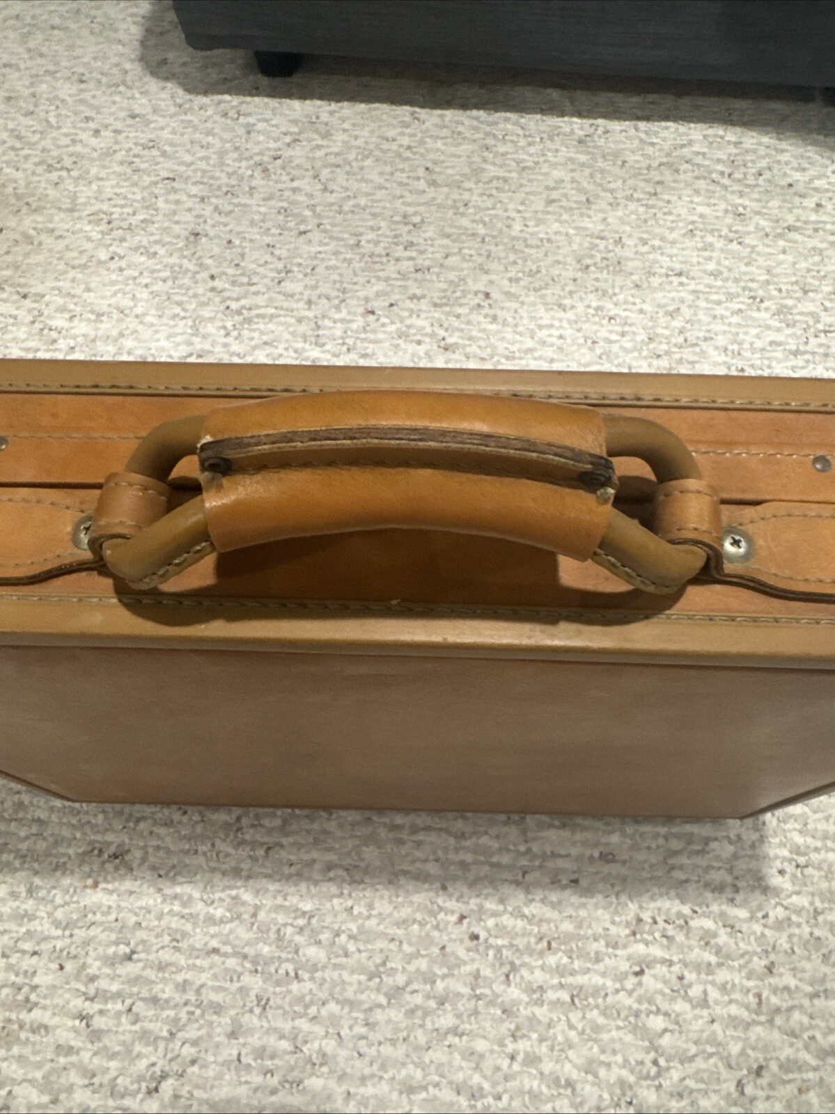 Hartmann Luggage Vintage Brown Tan Caramel Leather Hard Shell Belting Briefcase