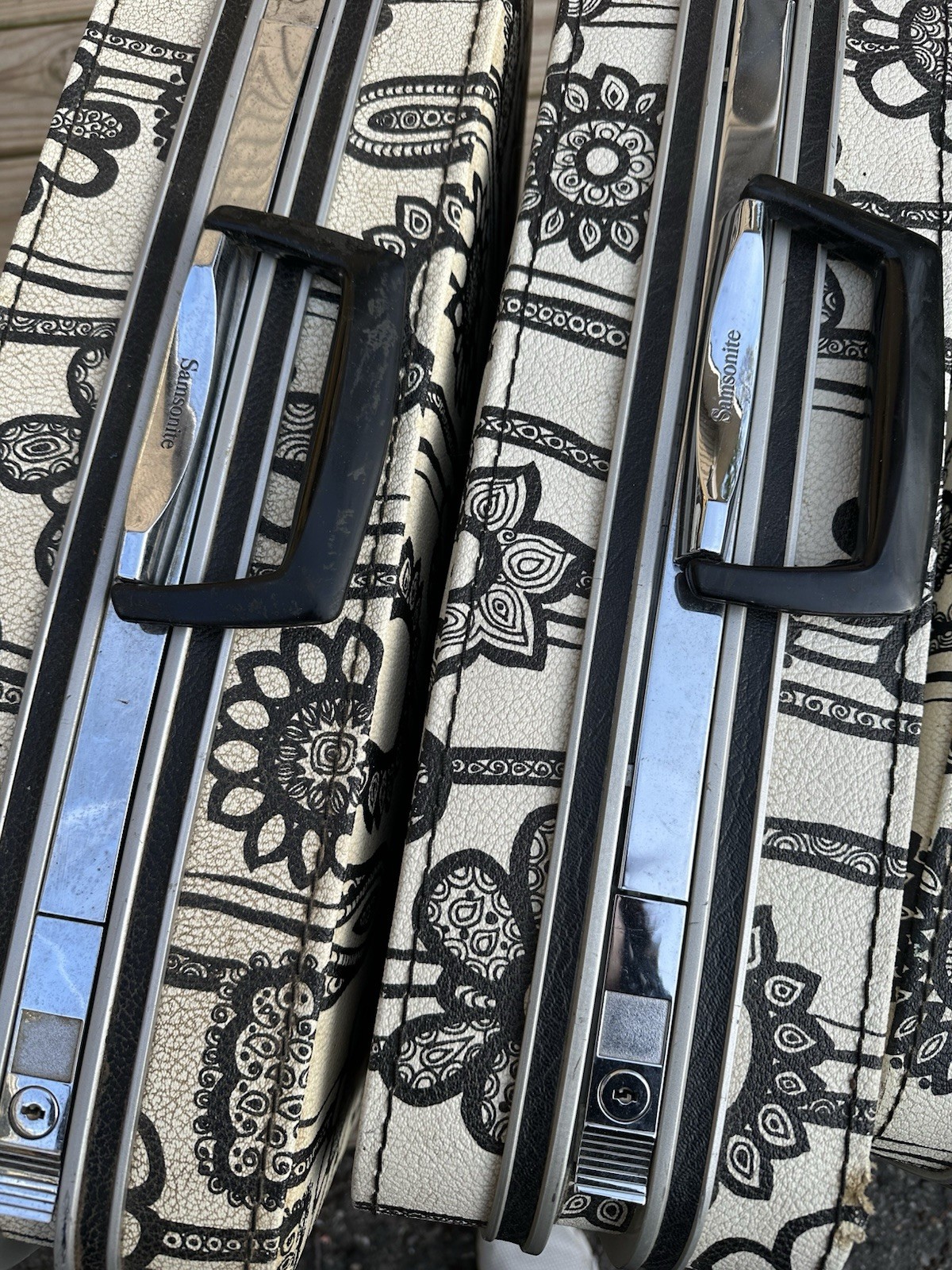 Set Of 4 Vintage Samsonite Fashionaire Marimekko Black & White Flower Pattern