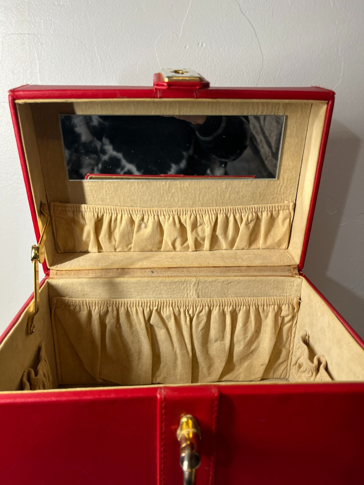 Retro/ Vintage Red Carry On -Jewlry Case-Vanity Case W/Mirror
