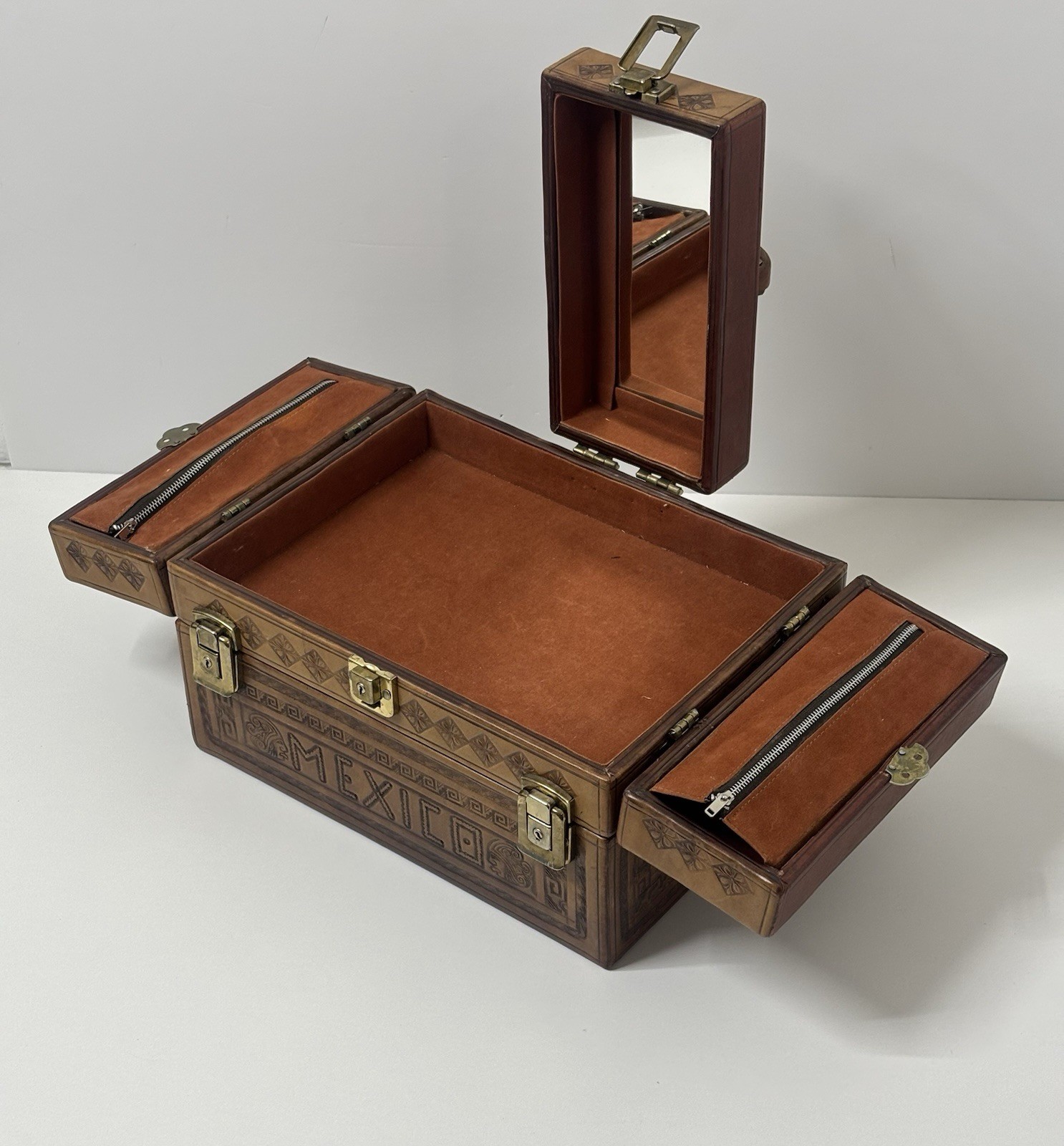 Vintage Tooled Leather Artmex Mexico Travel Overnight Vanity Train Case
