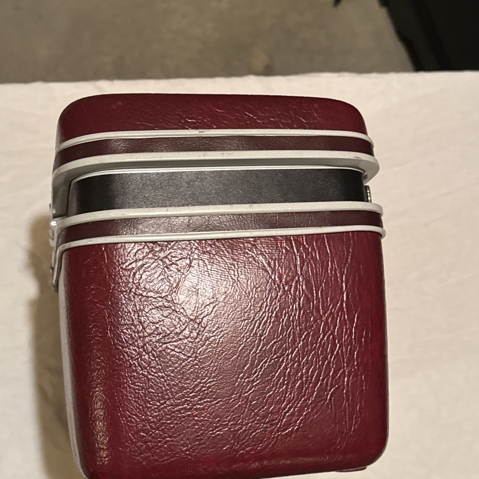 Vintage 1970s Samsonite Sentry Maroon Travel/Make Up Case with Mirror & Tray