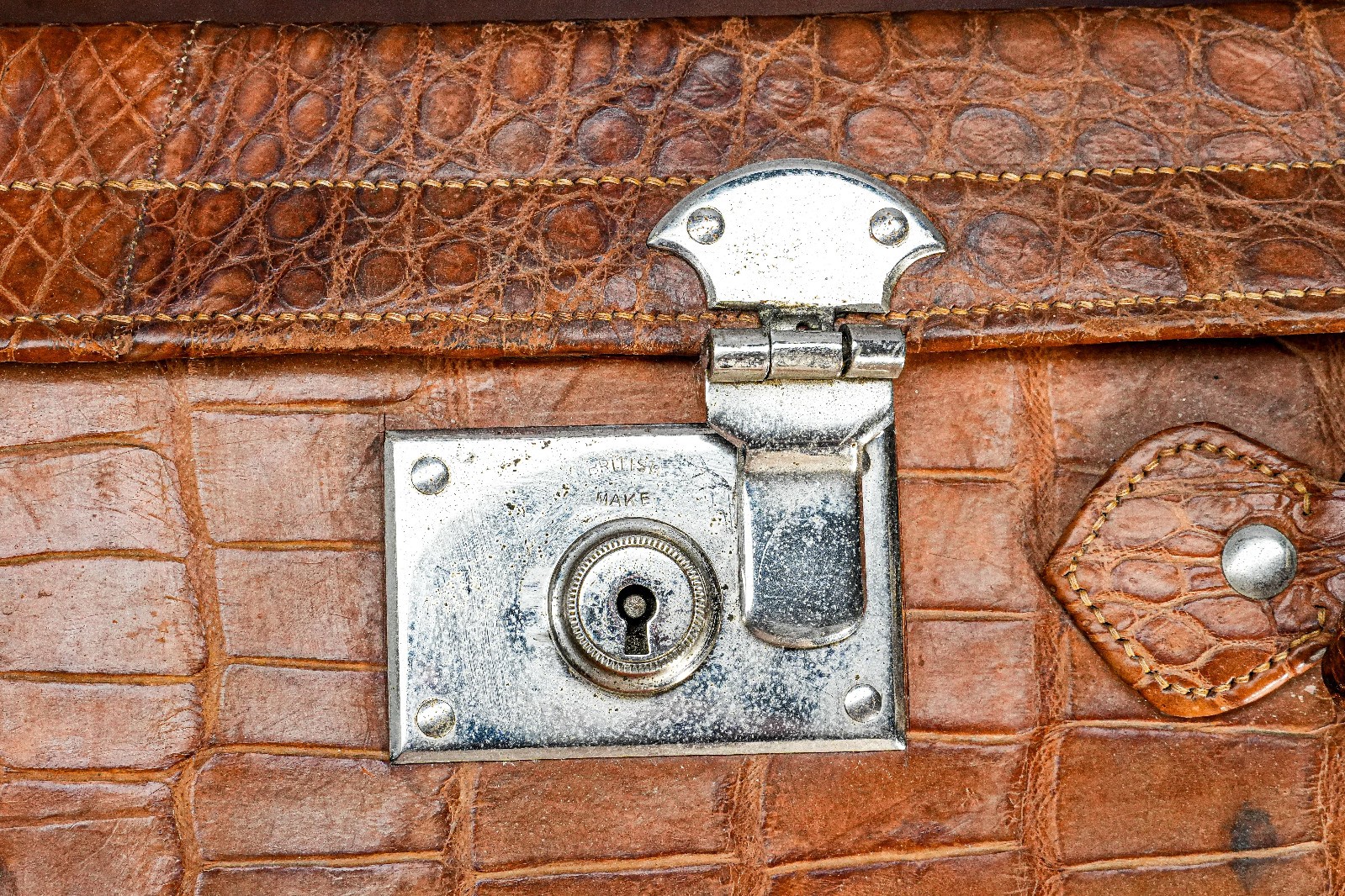Large Light Brown Luxury Antique Crocodile Leather Travel Luggage Suitcase