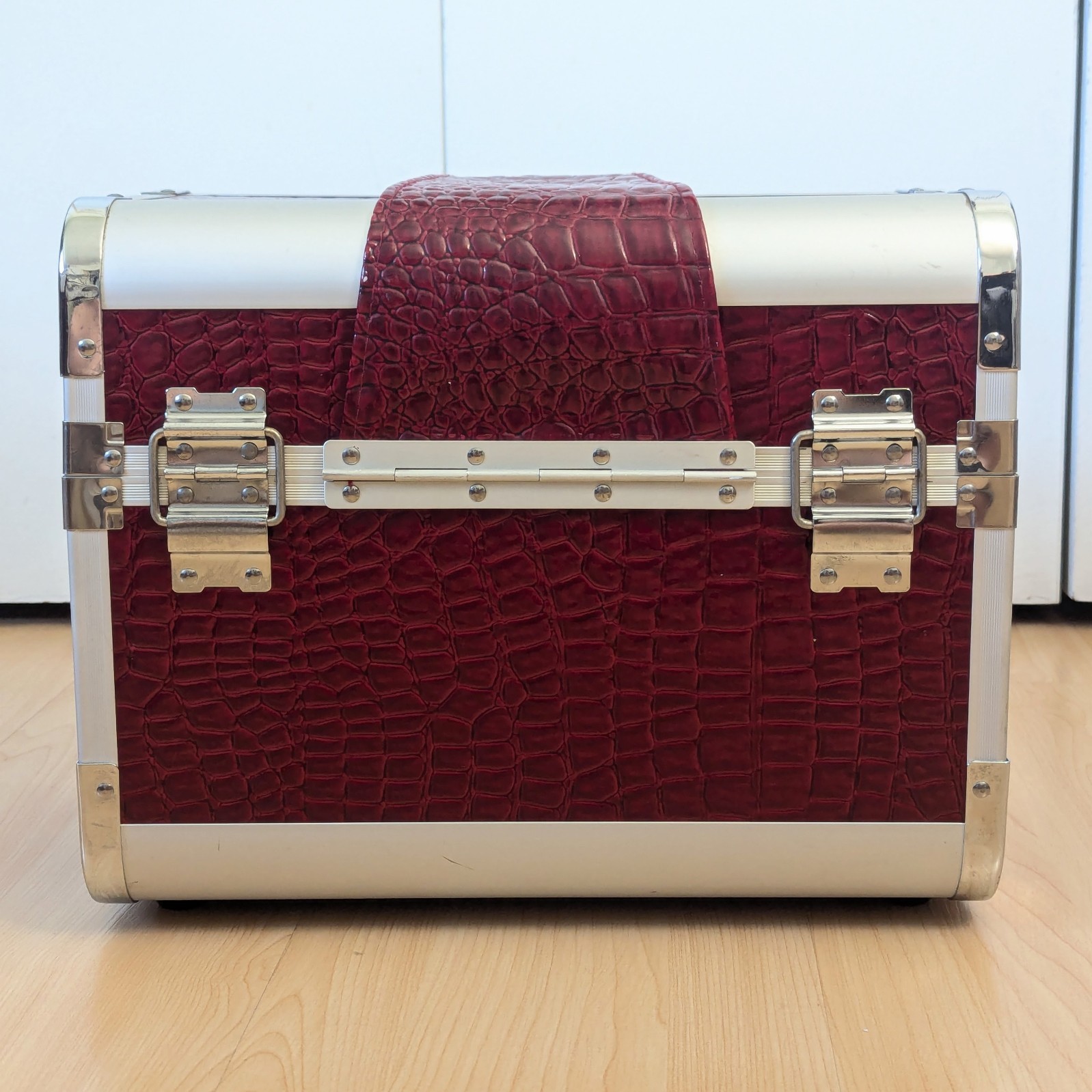 Babyliss Pro Vanity Train Travel Case Faux Croc Leather Aluminum with Strap