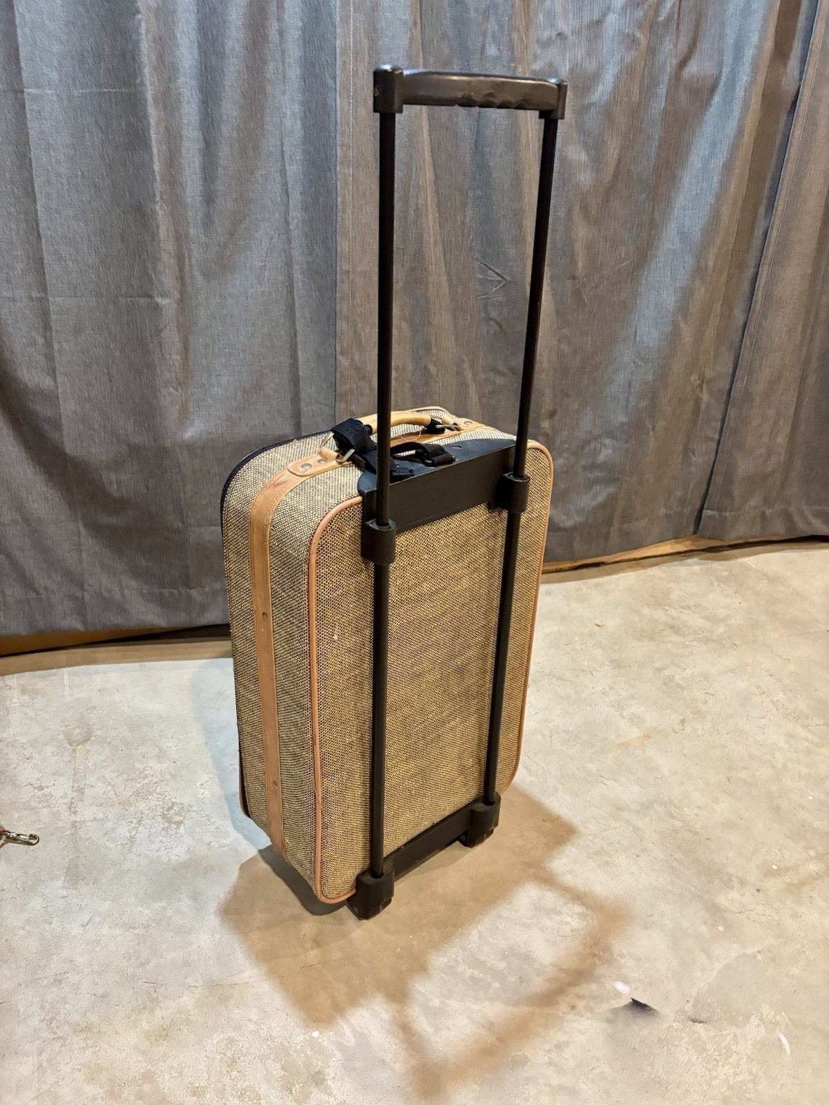 Vintage Fifth Avenue Rolling Luggage Set – Suitcase & Garment Bag – Tweed Style