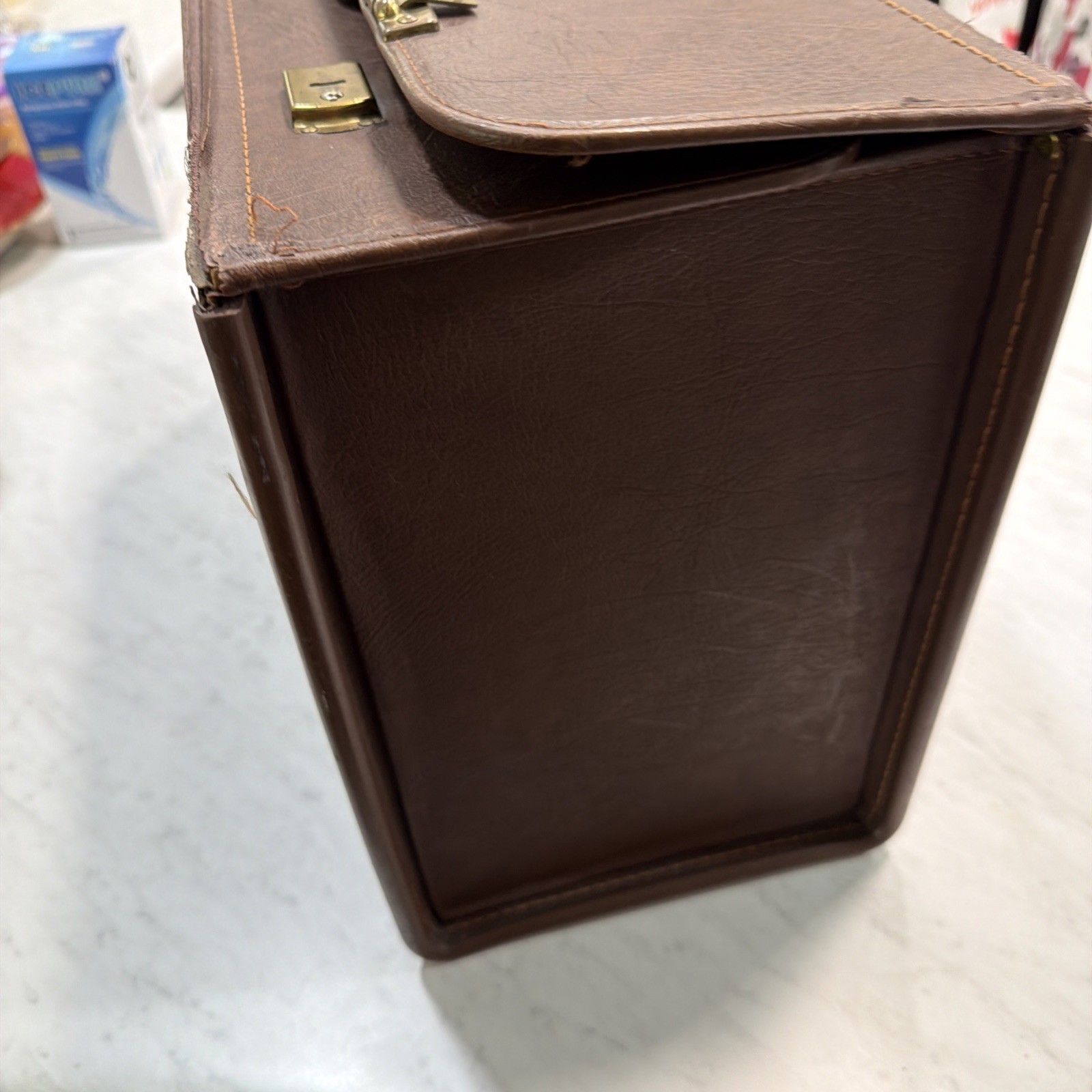Vintage Samsonite Briefcase Attache”Old Money” Faux leather suitcase luggage bag