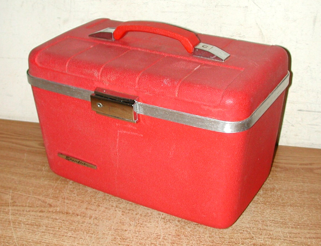 VINTAGE STARFLITE RED VANITY COSMETIC TRAIN TRAVEL CASE LUGGAGE HARD SHELL