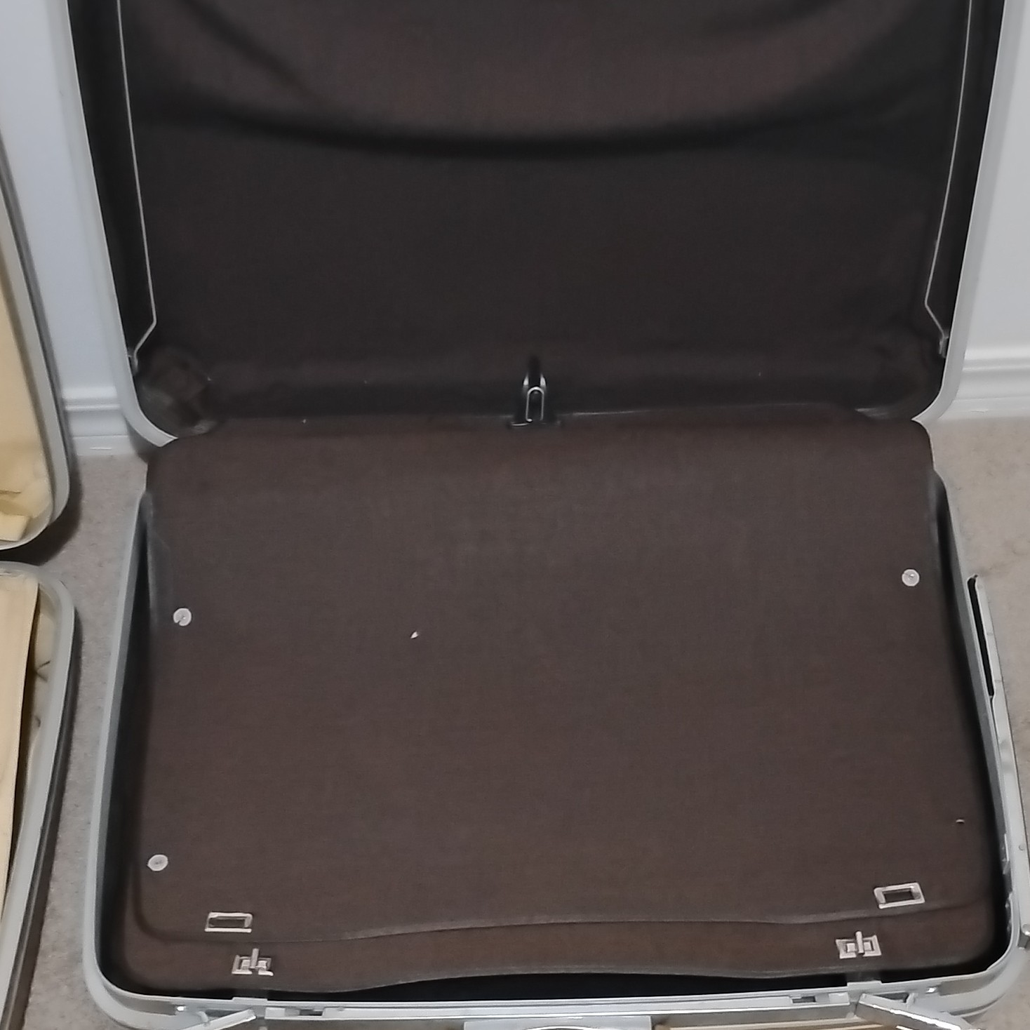 Samsonite Hard Shell Brown Luggage Set 1970s Locking Tie-Down Extra Compartments