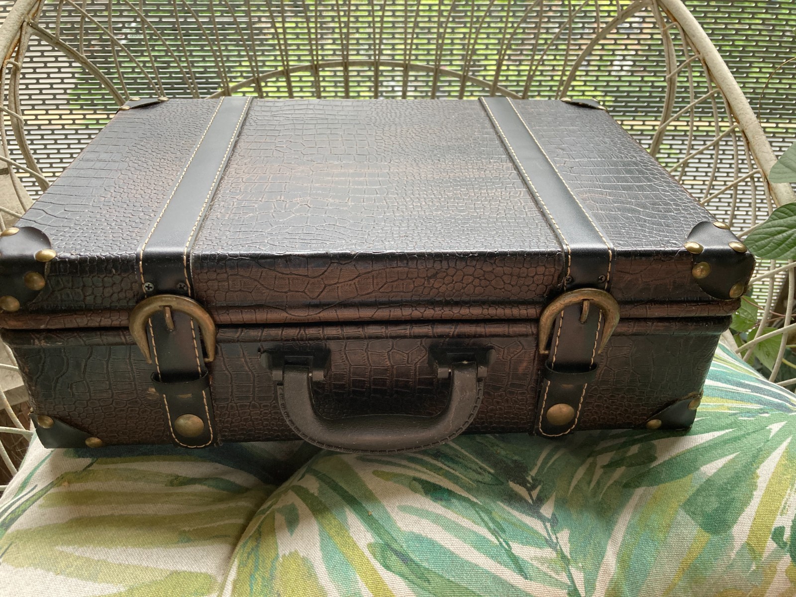 Vintage * Faux Alligator Travel Suitcase * Brown * 14″x 9 1/2″tall x 4 1/2″deep