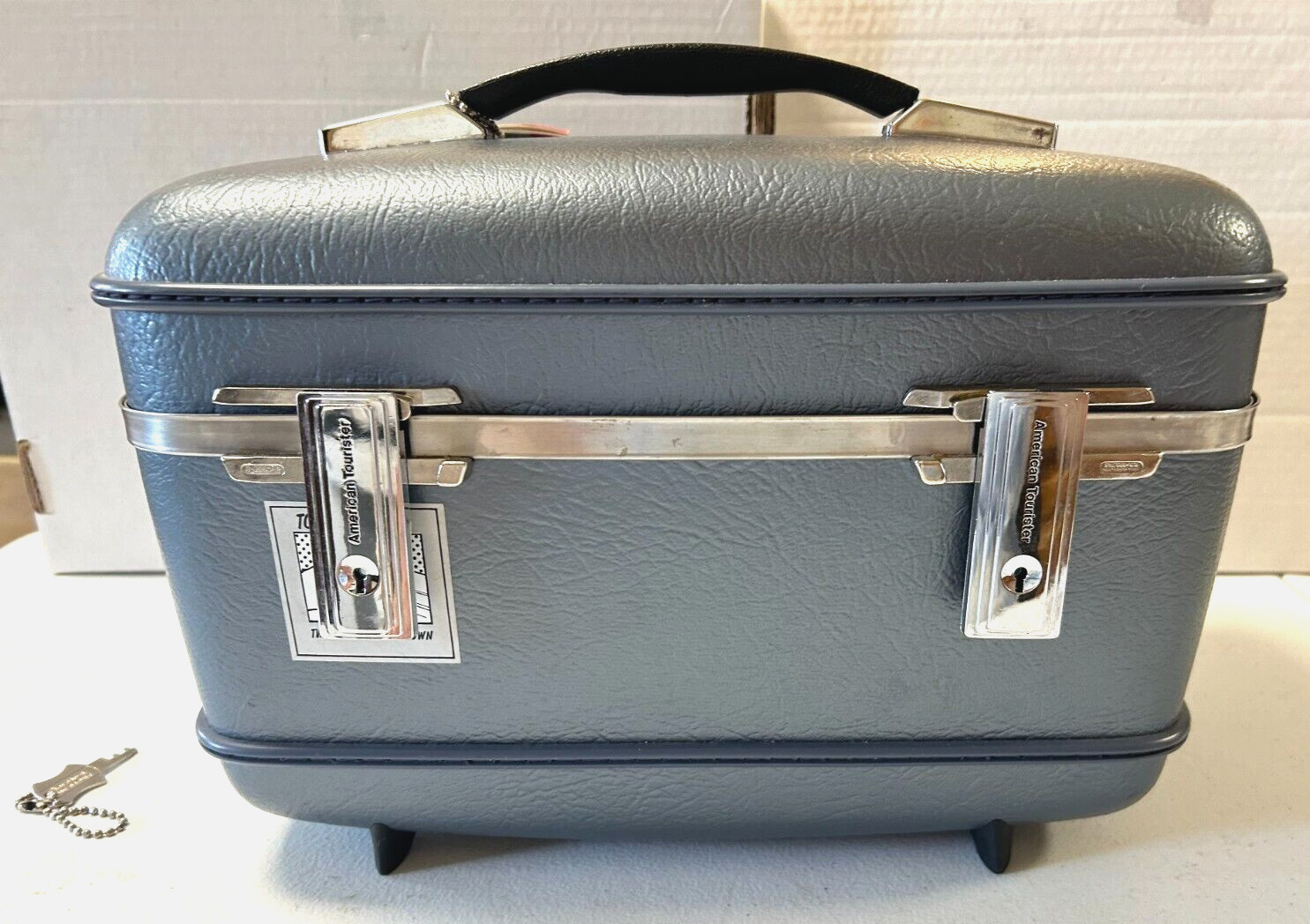 Vintage Blue American Tourister Hard Shell Luggage Make Up Case Stag Prop