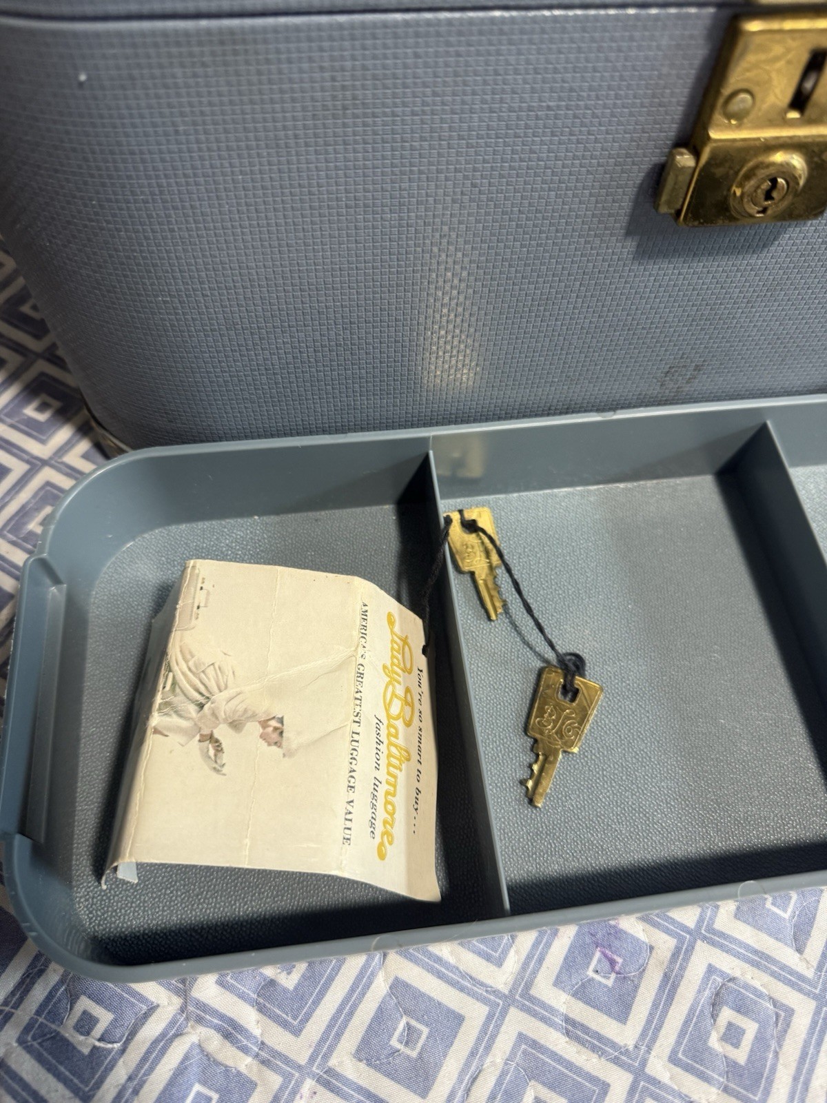 Authentic Vintage Lady Baltimore Vanity Case, Complete w/tray and keys!!