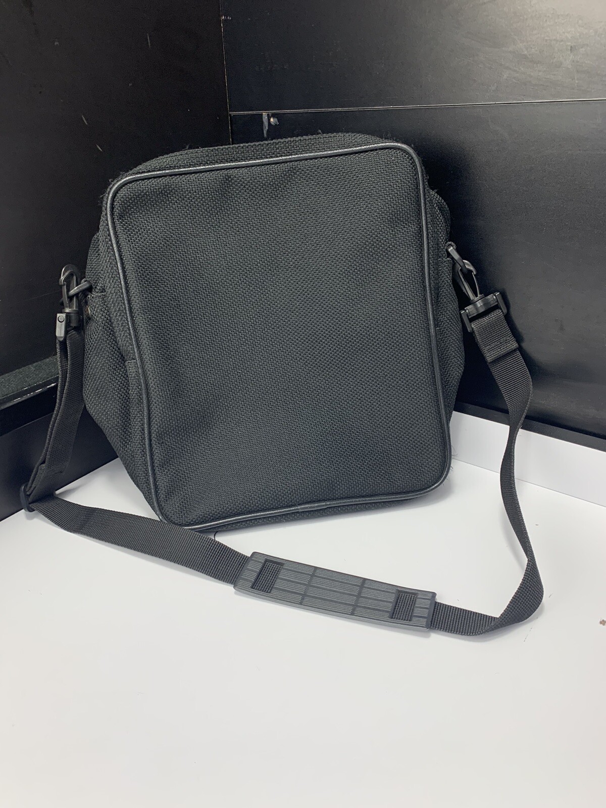 Vintage Samsonite Tweed Luggage Black Shoulder Messenger Bag 12 x 12 (Black)