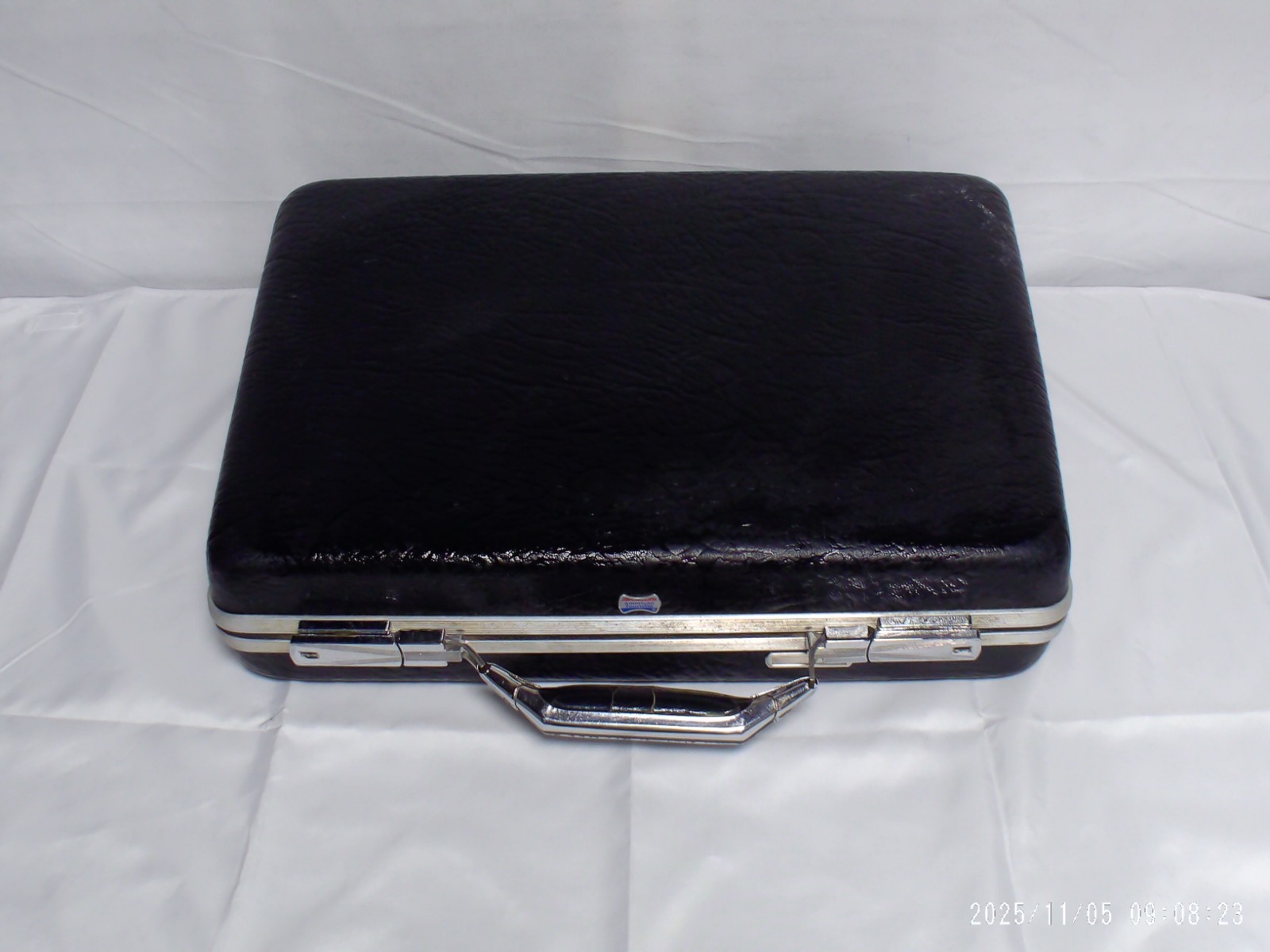 “Pre-Owned” Vtg. American Tourister Black Textured Hard Sided Briefcase w/Key