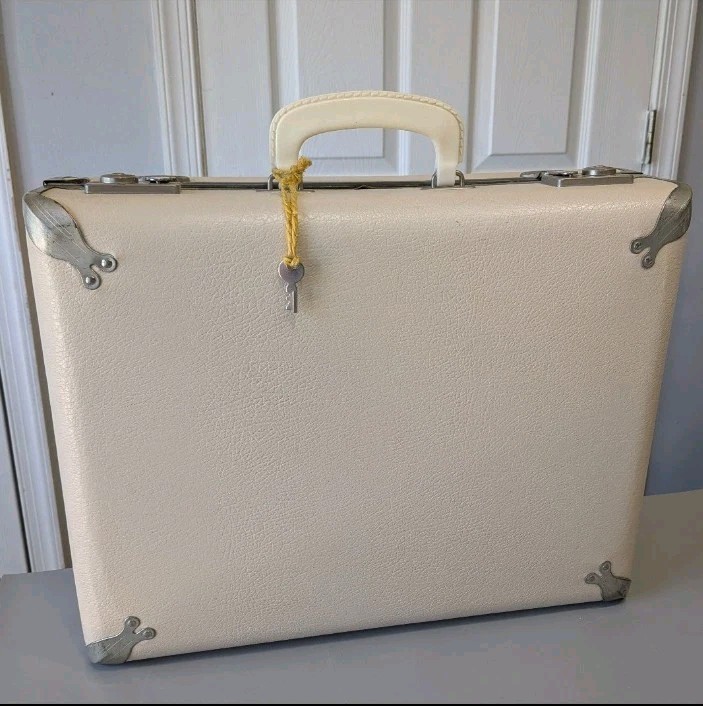 Vintage Mid-Century Ivory Hard Case Suitcase w/ Original Key Blue Interior