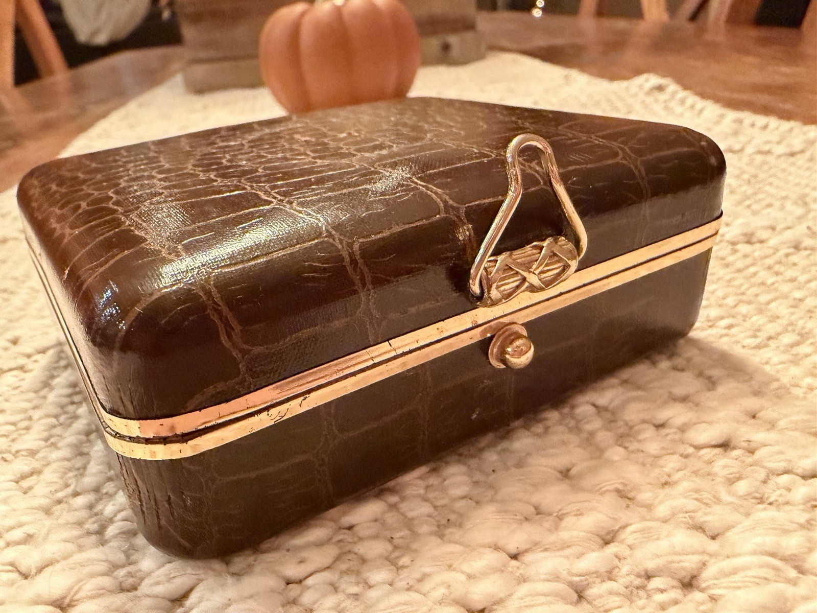 vintage mens accessory Case