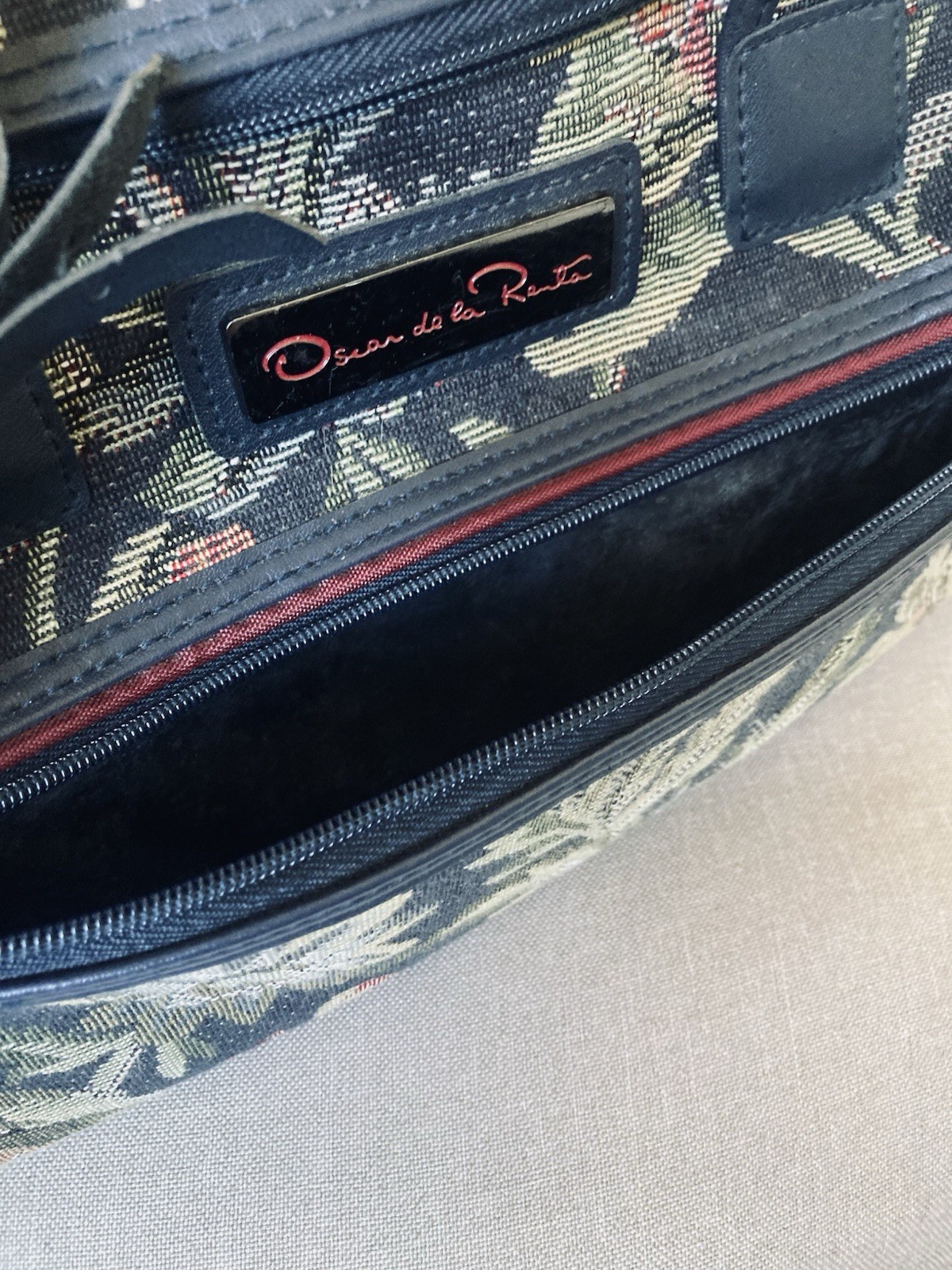 Oscar de la Renta Vintage Floral Tapestry Travel Bag Navy