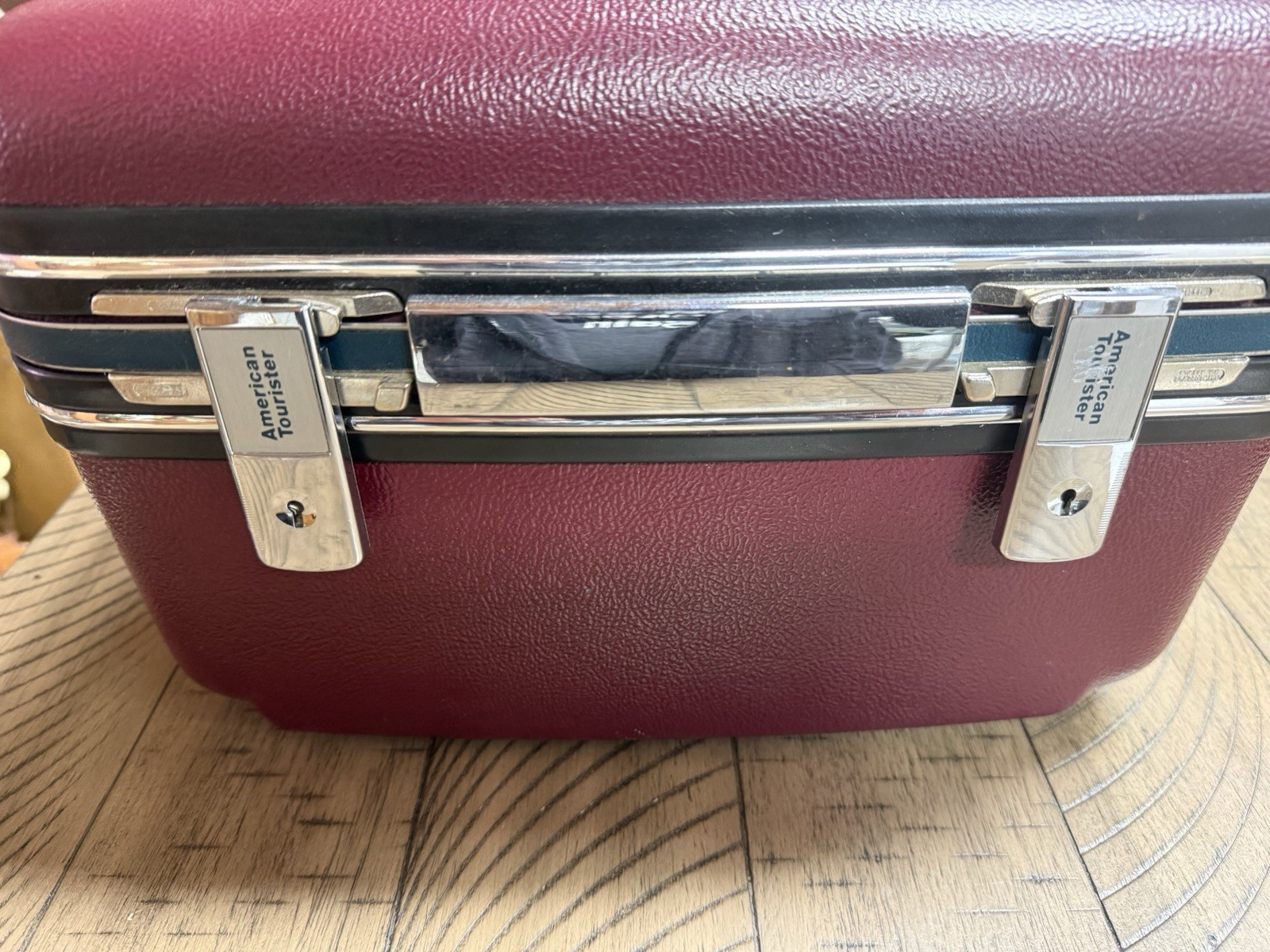 Vintage American Tourister Train Case Dark Burgundy Hard Shell Luggage READ