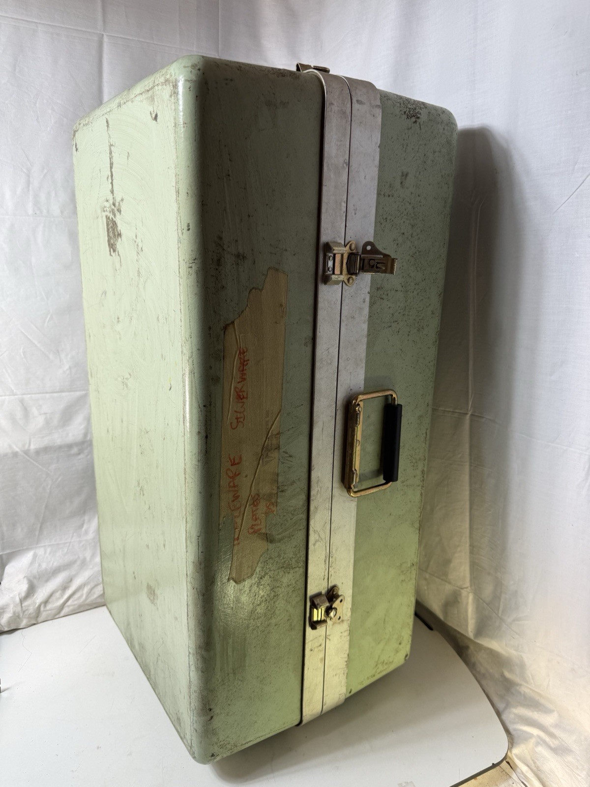 Vintage Skydyne 74284 Green Hard Flight Case Heavy Duty Military Transit 32×15