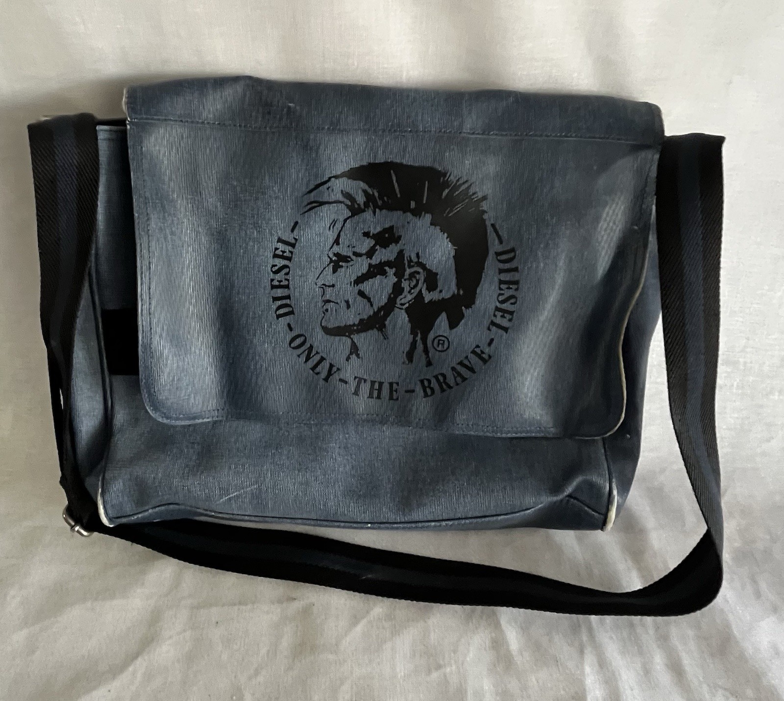 DIESEL ‘RALPH’ crossbody messenger’s bag ONLY THE BRAVE denim-look vinyl