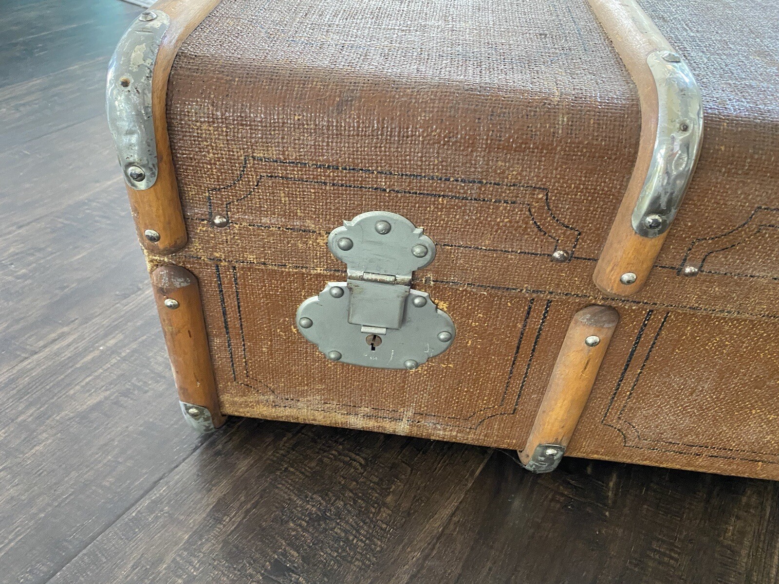 Vintage Wood Braced Steamer Trunk . Approximately 1920-1930 years