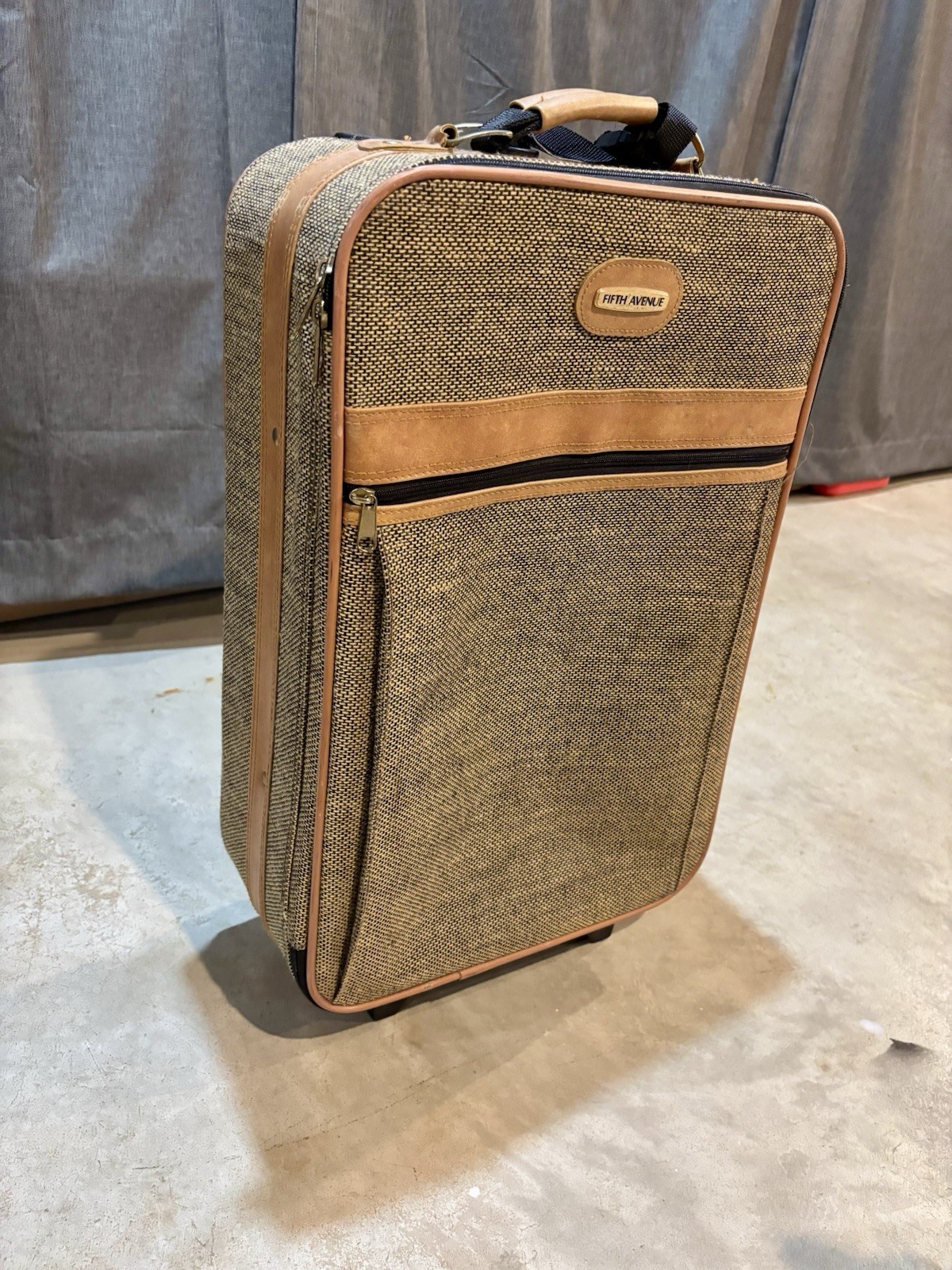 Vintage Fifth Avenue Rolling Luggage Set – Suitcase & Garment Bag – Tweed Style