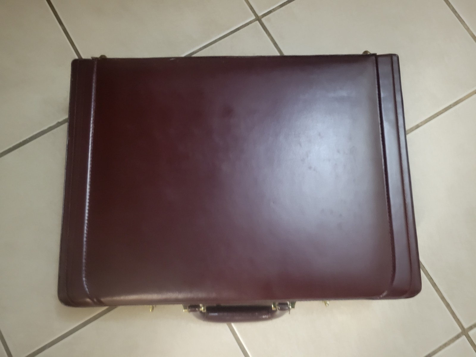 Vintage Top Grain Cowhide Leather Suitcase Doctor’s Bag, 17″X12″X6.25″ Key