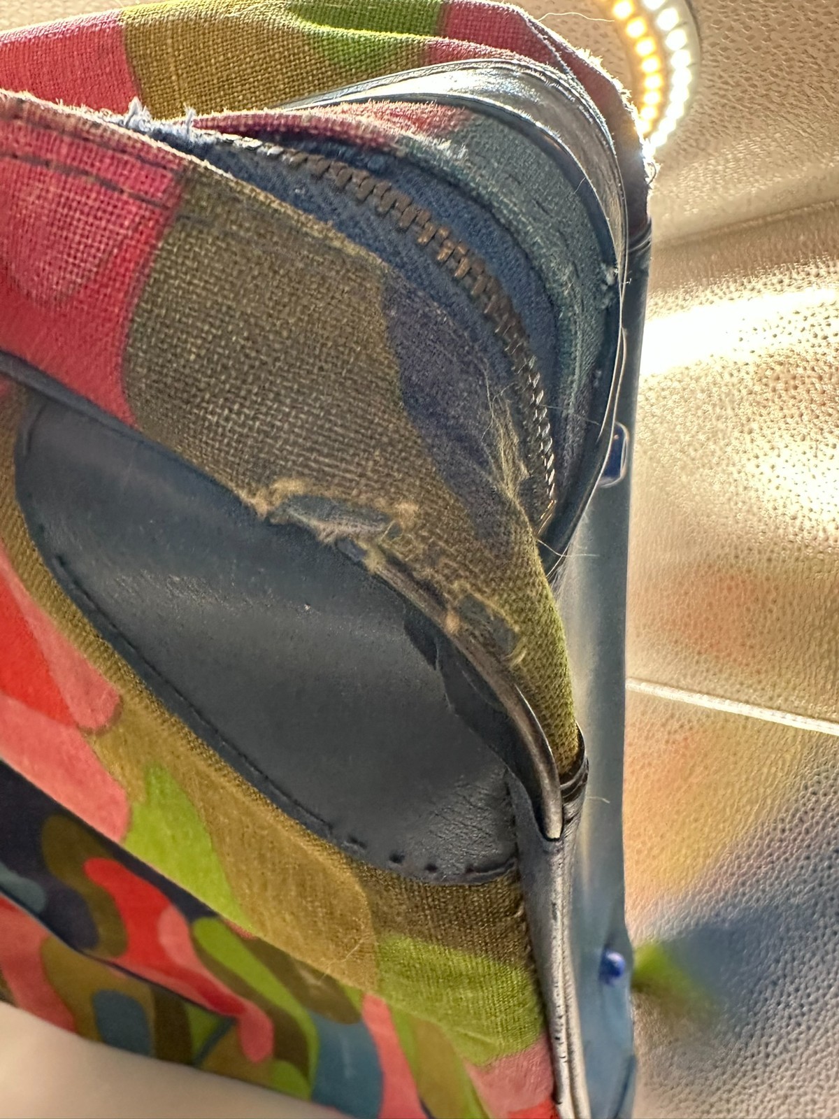 VTG Luggage Carry On Baggage Suitcase Bag Retro Hippie Psychedelic Camouflage