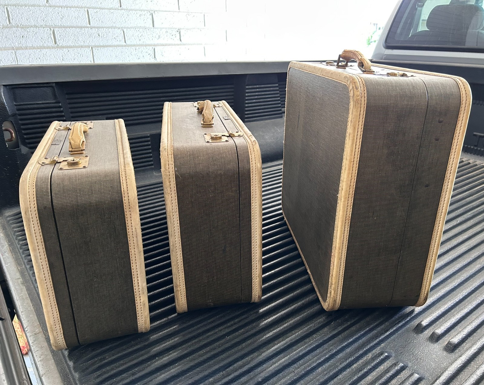 Vintage Travel De Luxe Spelrein Luggage 3 Piece Suitcase Set LOCAL PICK-UP ONLY