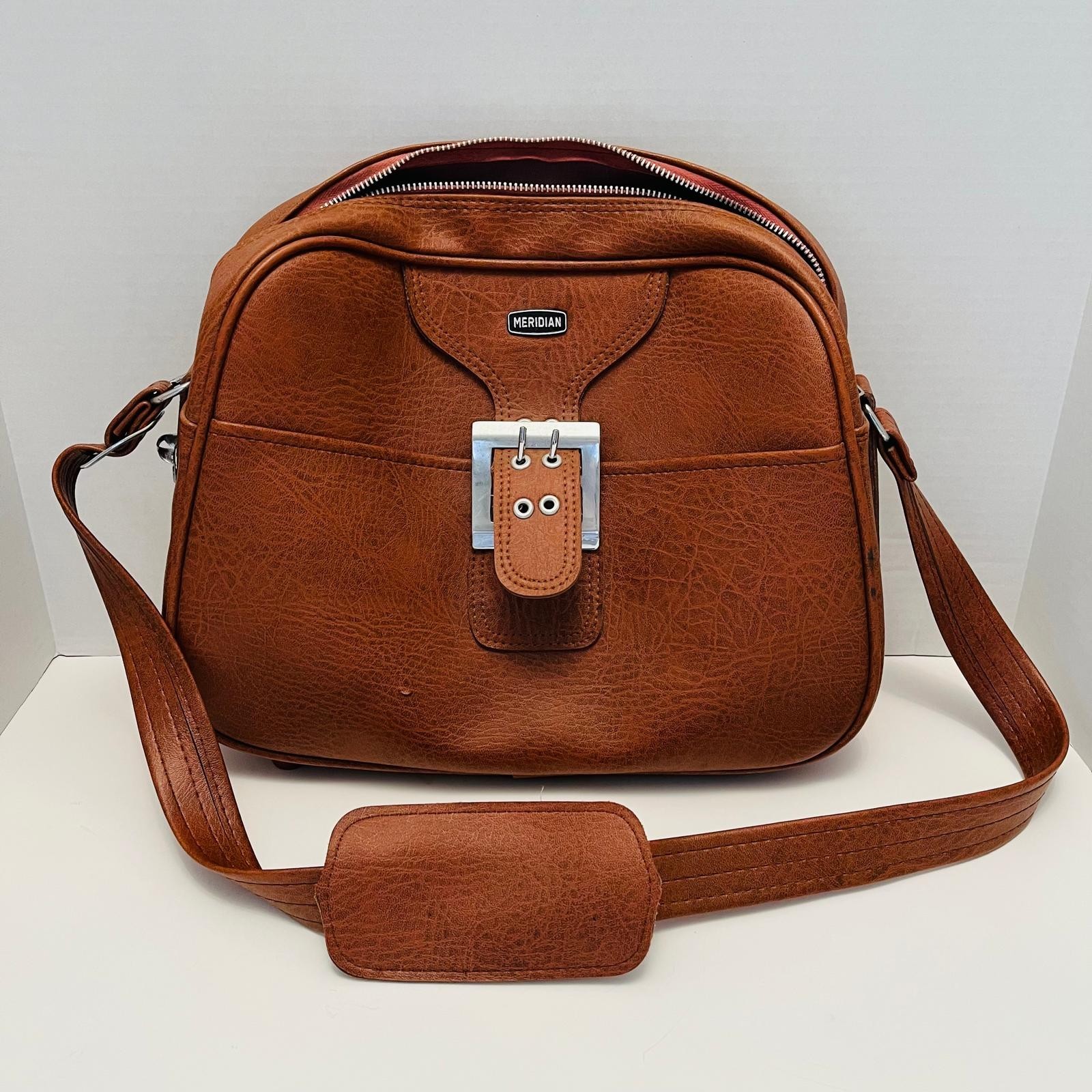 VINTAGE Meridian Profile Leather Travel Bag Carry On Shoulder Strap Luggage