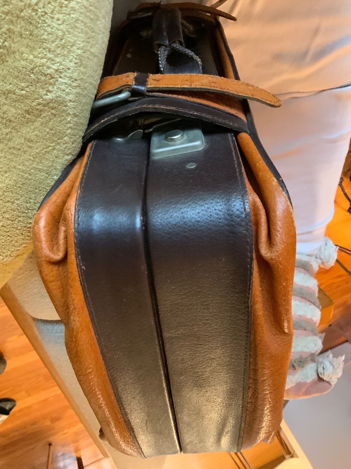 Vintage Genuine Leather Soft Suitcase 22”x14”x 10”. Made in Poland. 1970’s