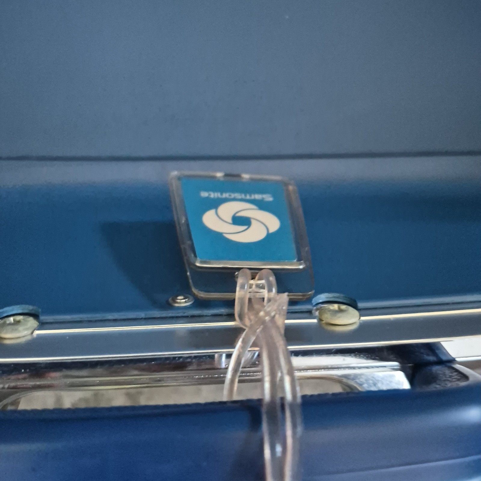 Samsonite Concord Vintage Hard Shell Suitcase 30” x 23” x 9” Blue + Wheels