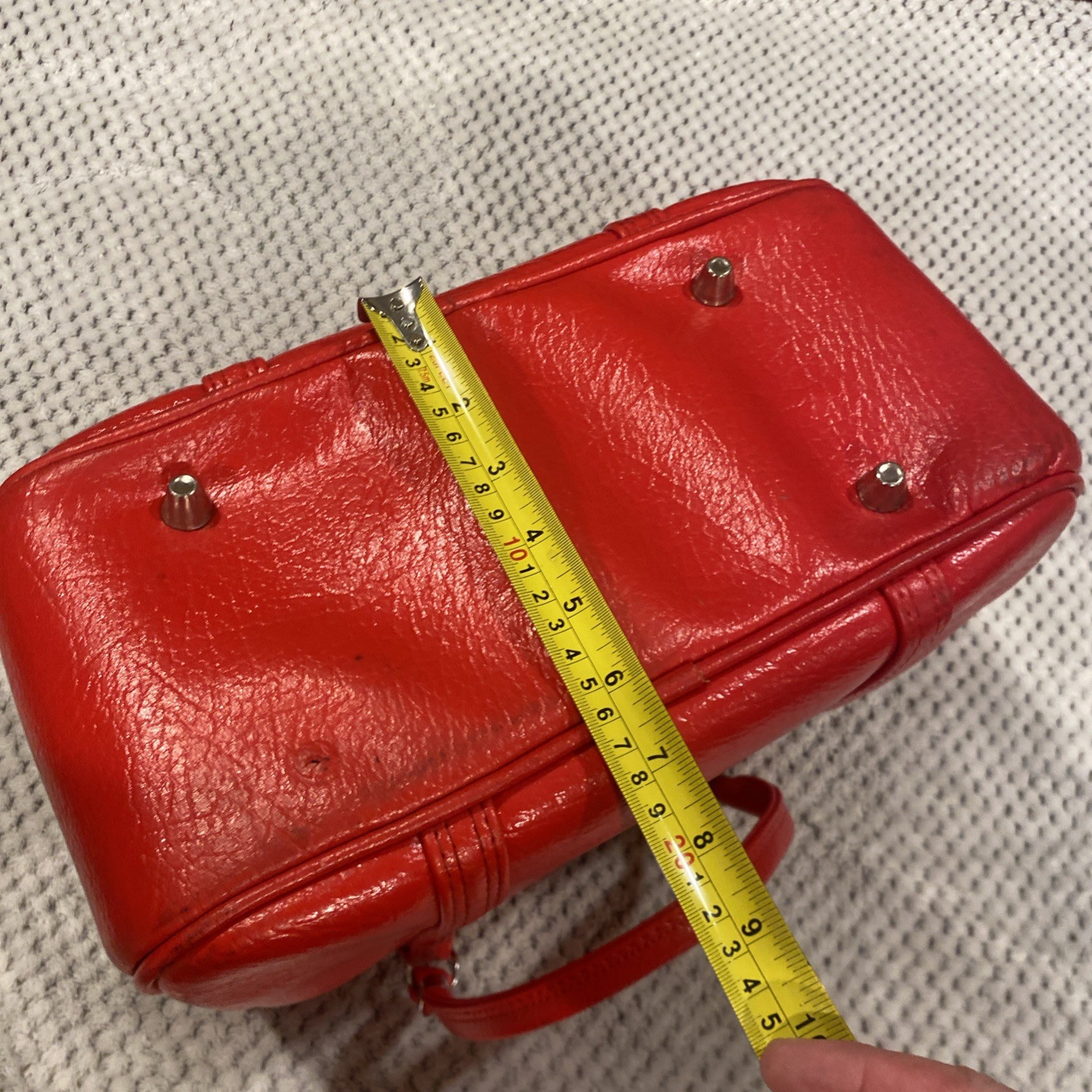 Vintage Amelia Earhart Retro 1970’s Mid Century Red Vinyl Overnight carry on Bag
