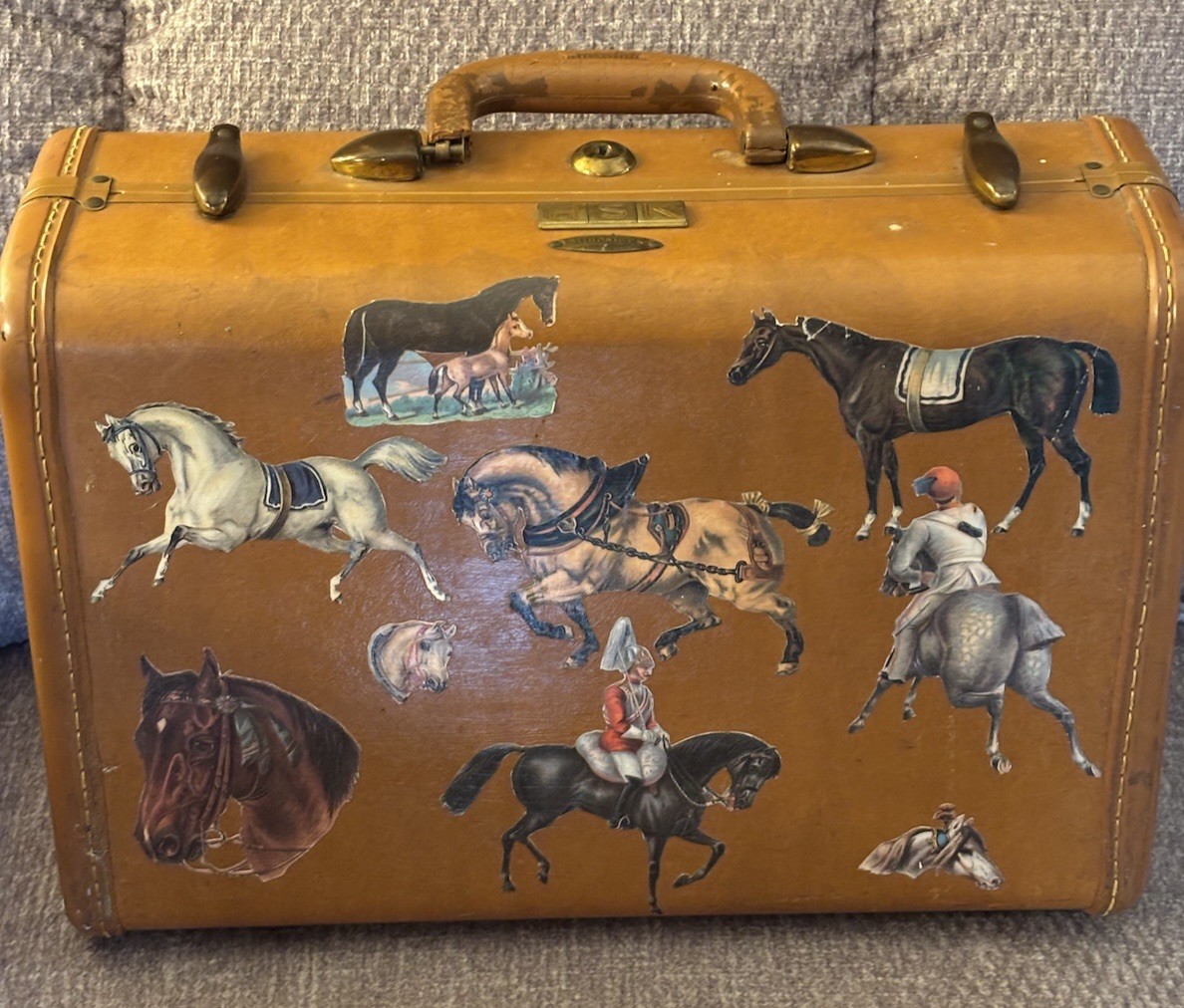 Vntg Samsonite Shwayder Bros. Saddle Tan Hardshell Suitcase 15X10 inch Decorated