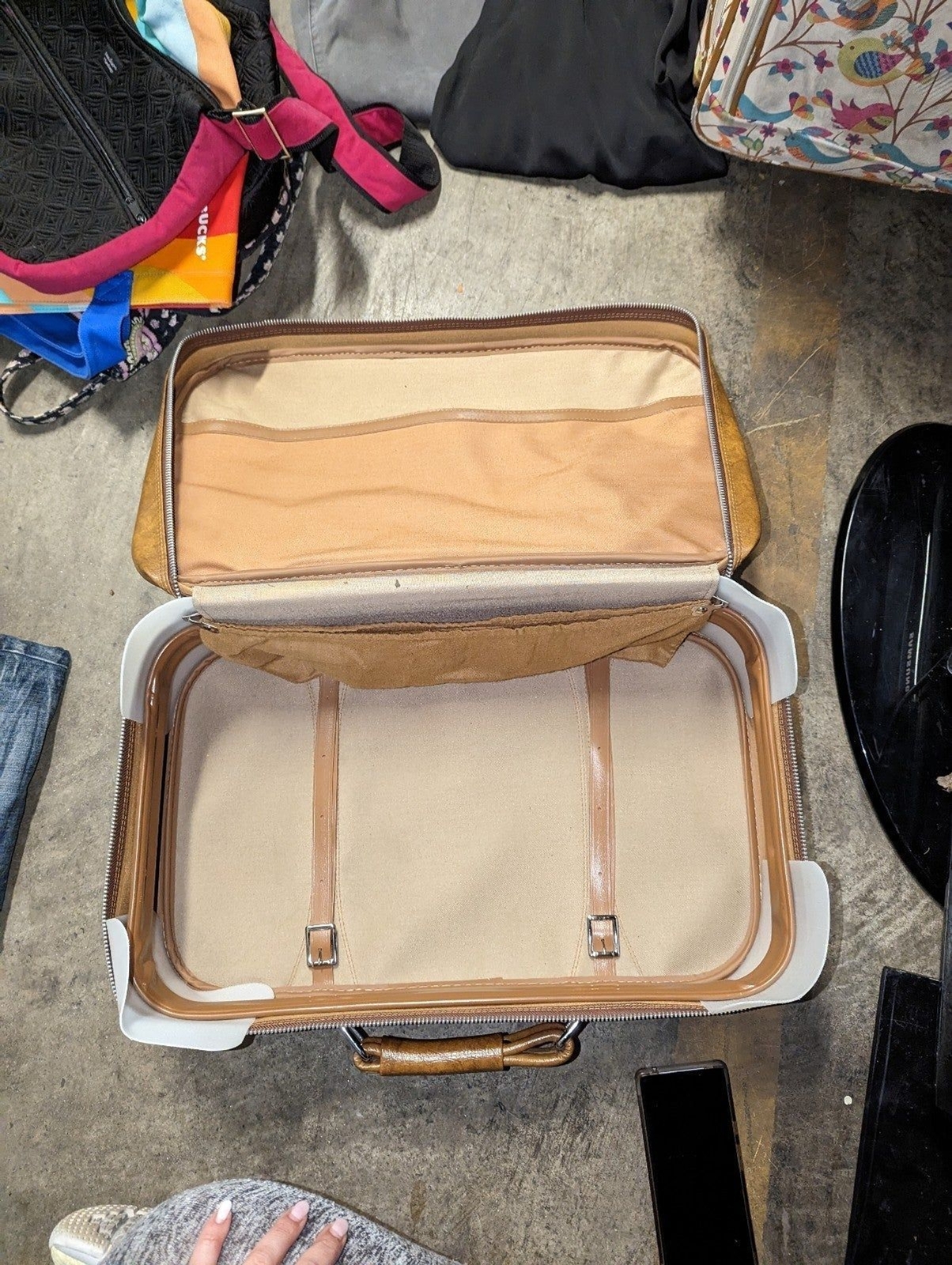 Vintage American Tourister Soft Shell Brown 22″ MCM Luggage Suitcase 1970s