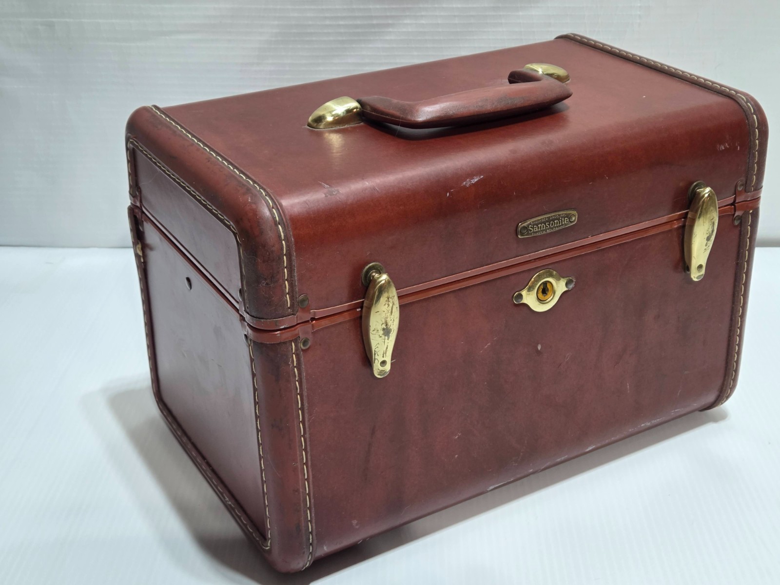 Vintage Samsonite Shwayder Bros Brown Train Case Vanity Luggage With Mirror USA