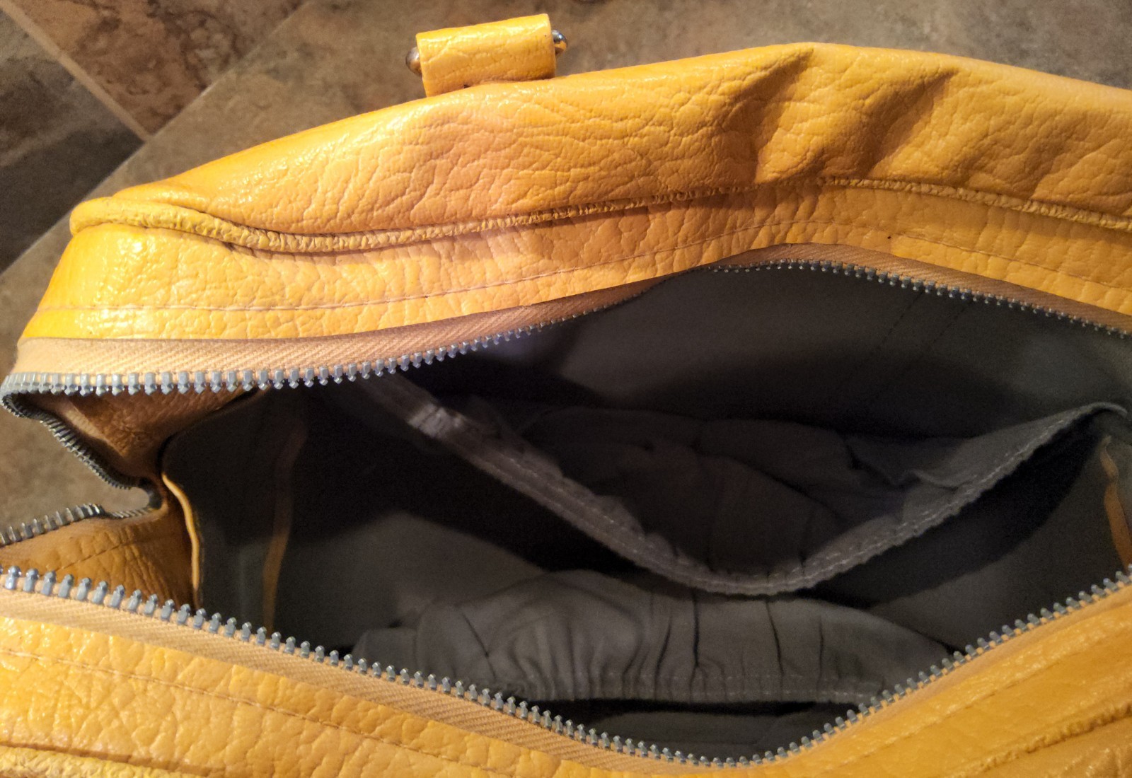 Vintage Amelia Earhart Luggage Carry On Handled Weekend Bag Yellow