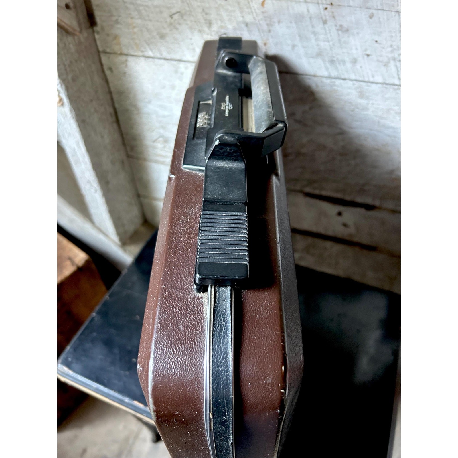 80s American Tourister brown briefcase hard case attaché case combination lock