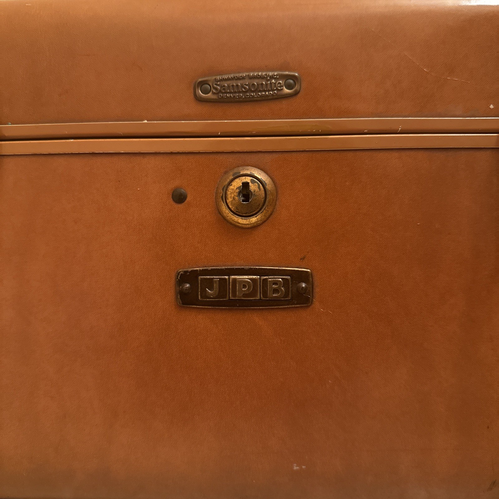 Vintage 1950s SAMSONITE Faux Leather Camel Train Case Luggage Make Up Carry On