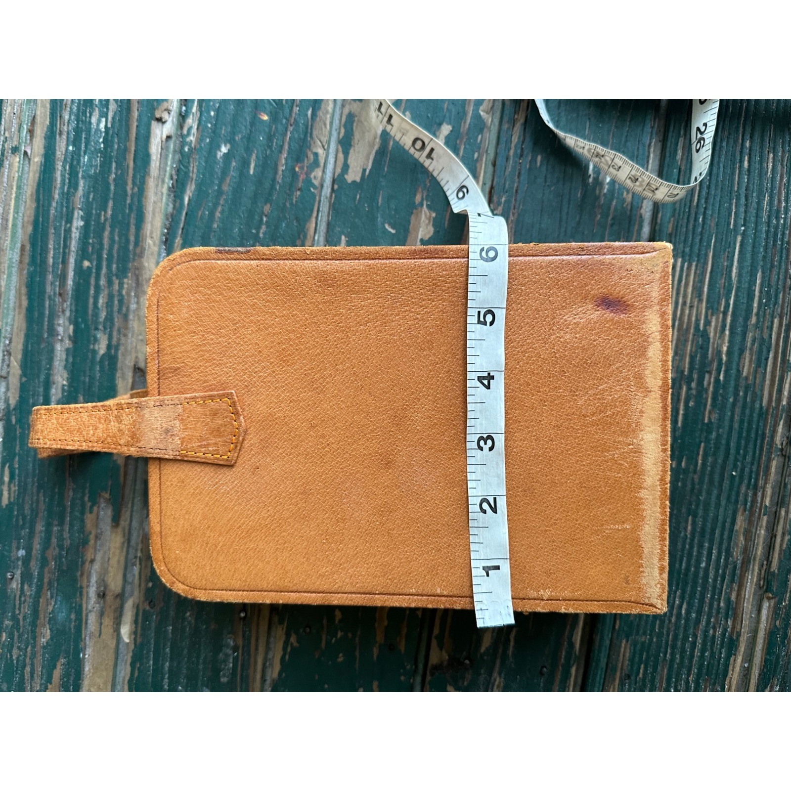 Vintage Tan Textured Leather Travel Grooming Case Mid Century Vanity Kit Box