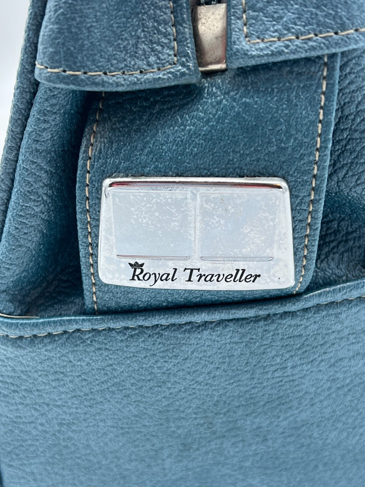 Vintage Royal Traveller Medalist Blue Vinyl Carry On bag Luggage Suitcase