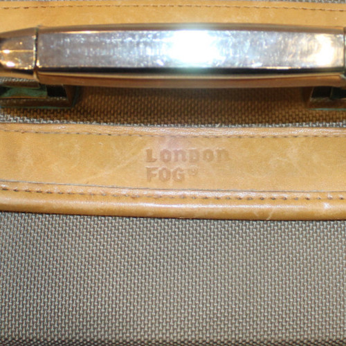 VINTAGE LONDON FOG CANVAS & LEATHER TRAIN CASE VANITY LUGGAGE W/ LOCKS & MIRROR