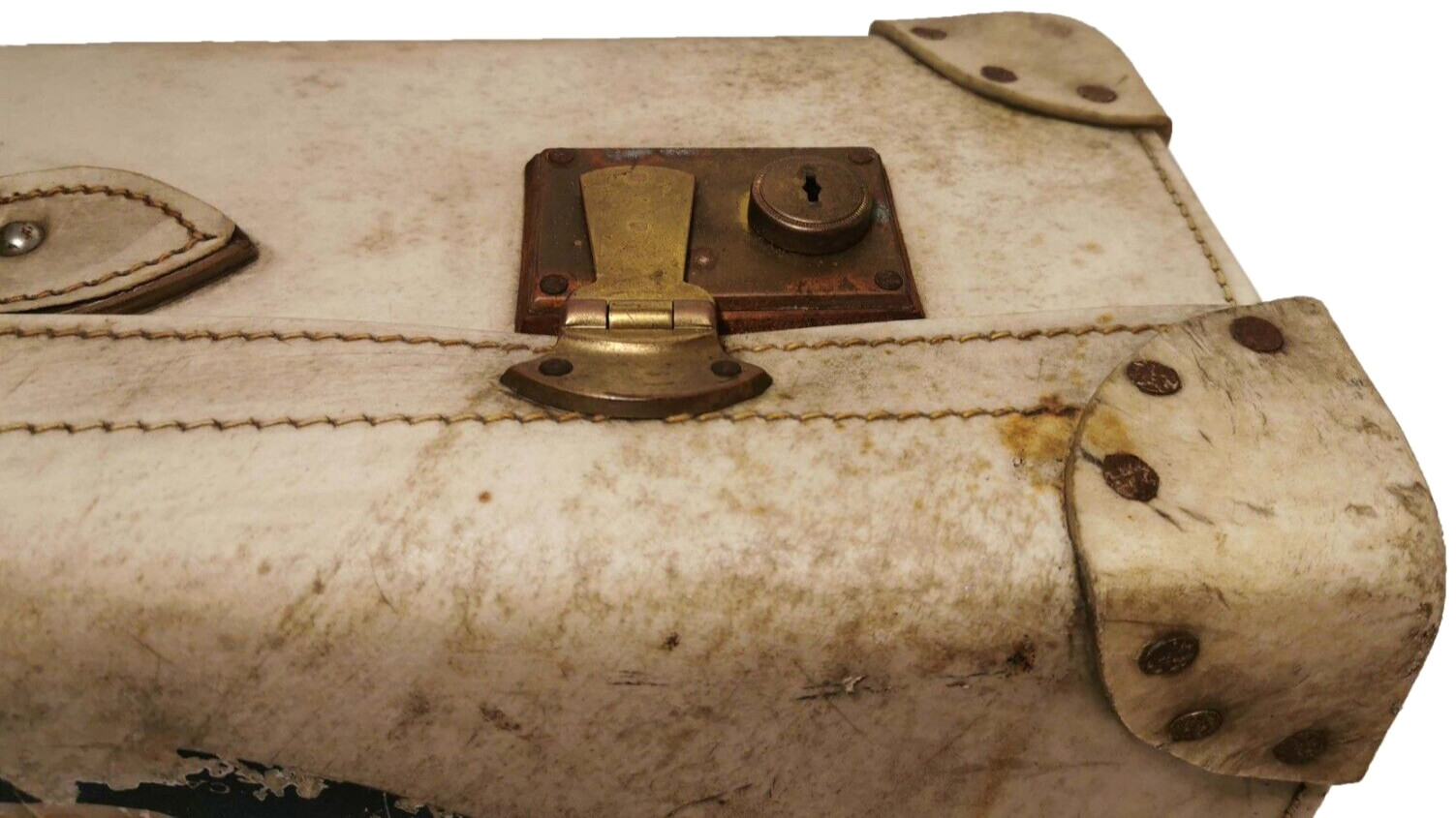 SCARCE 1920’S/30’S ANTIQUE HAND SEWN WHT LEATHER HARD SUITCASE W/TRAVEL STICKERS