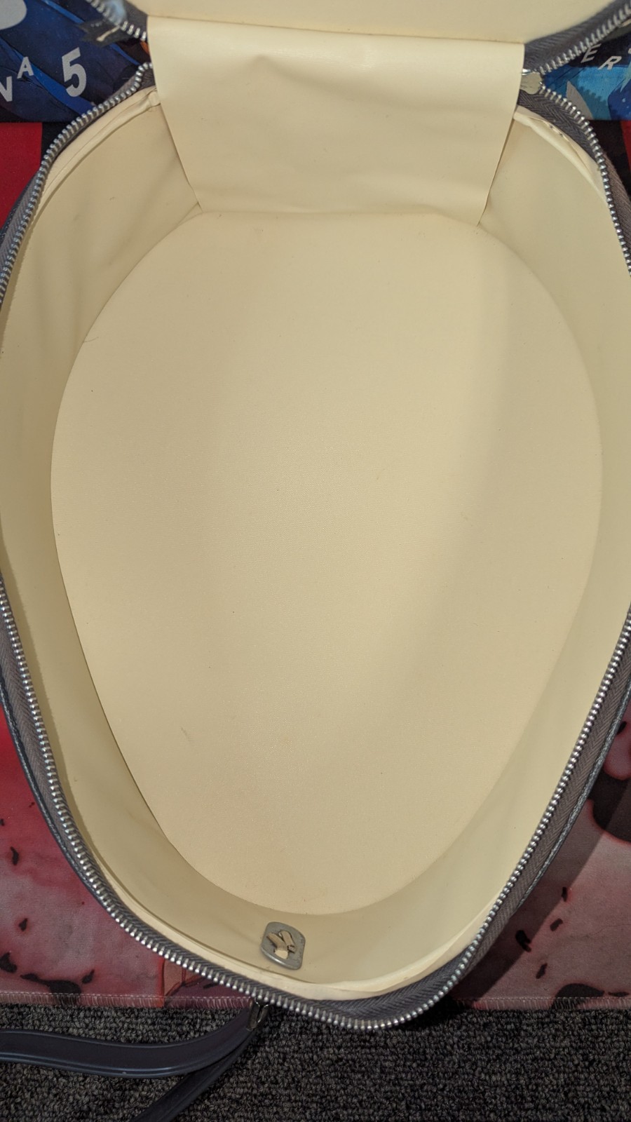 Suitcase Oval Train Case Carry On Bag Gray Mid Century Teardrop 1960’s W/ Bag
