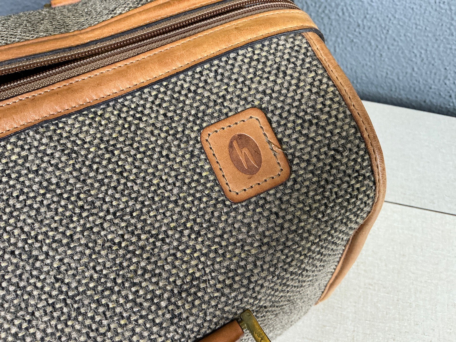 Vintage Hartmann Luggage Tweed & Leather Cosmetic Case Duffle Shoulder Bag