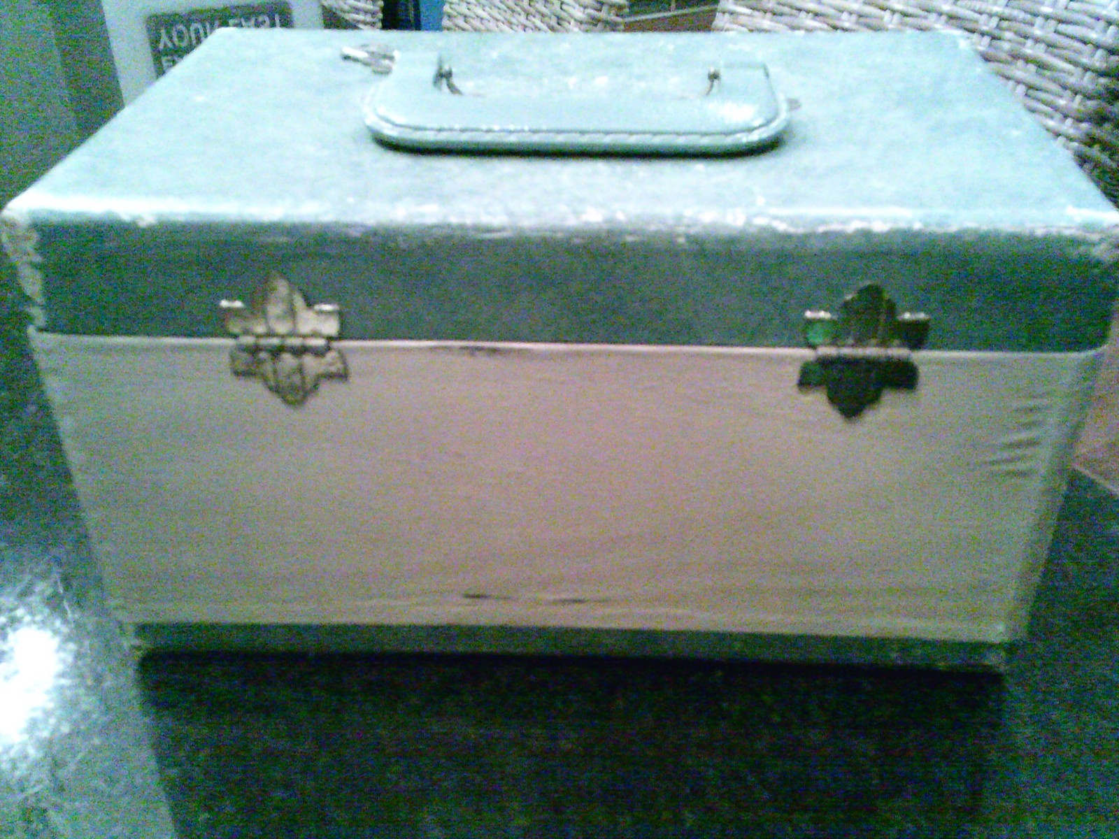 Vintage Blue & Tan Vacationer Overnight Travel Luggage Case 1940s train case