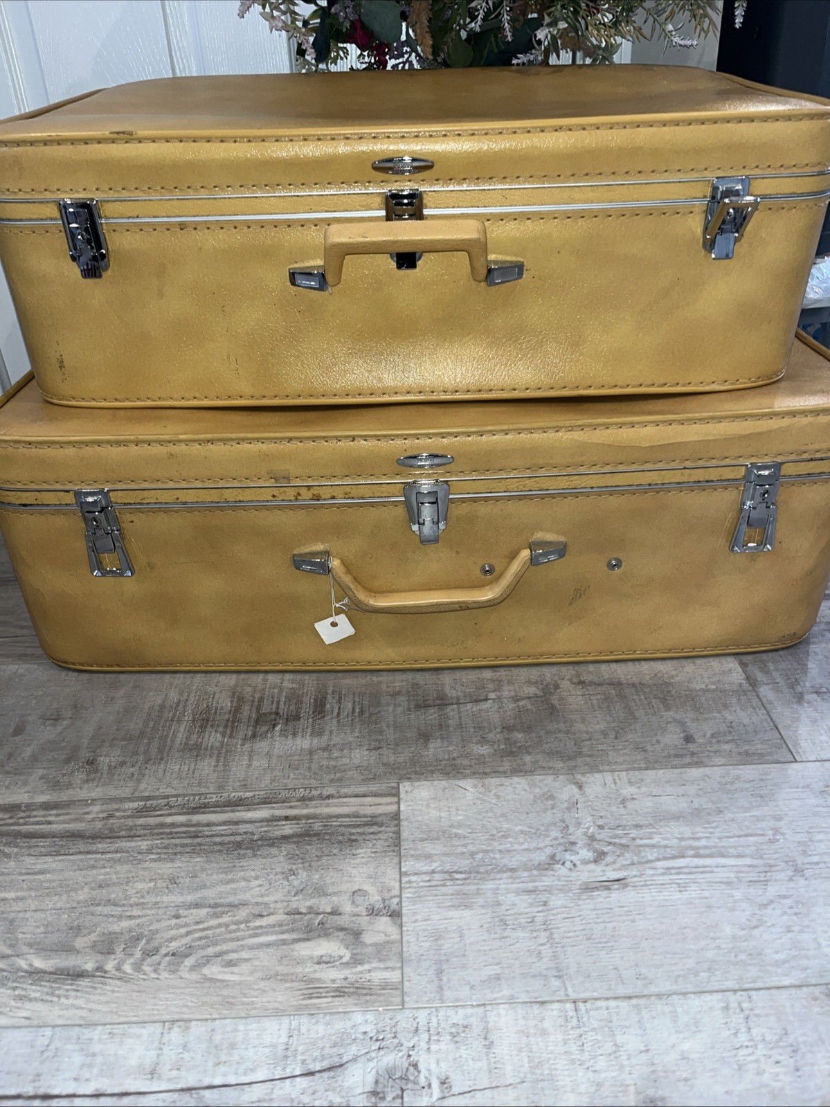 Vintage Sears Featherlite Yellow 2-Piece Luggage Set Hard Case