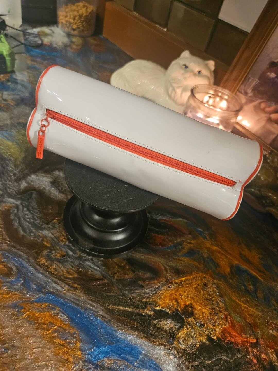 Invintage archie t v show makeup case Red Lined Fabric Inside