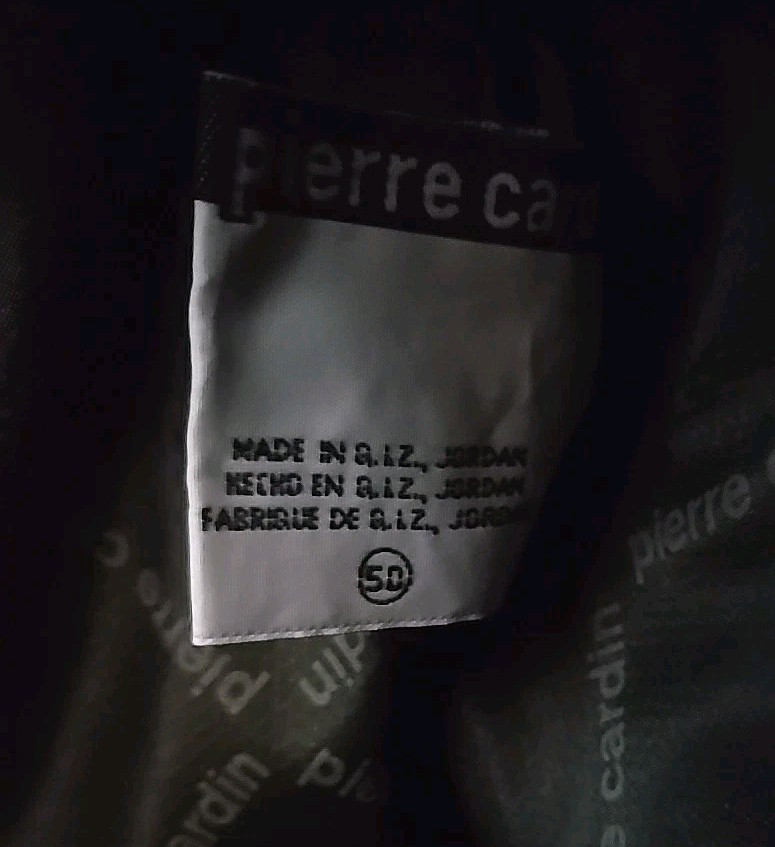 Pierre Cardin 16″ Travel Bag. Pre-owned, Very Good Condition