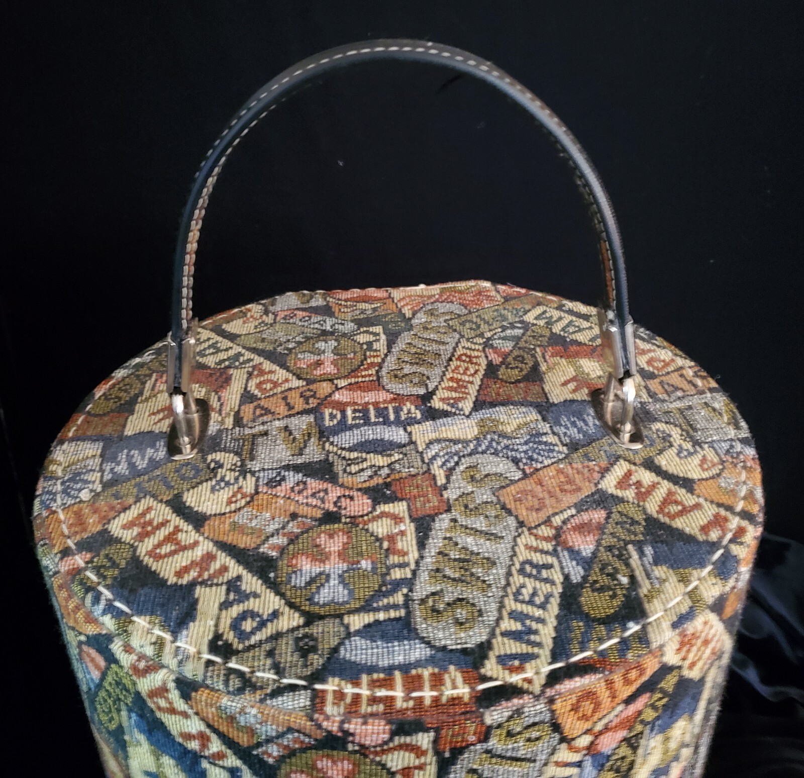 NEW W Tag Vintage Airline/Wig/Hat Box/Carryall Case Tapestry Zipper 10.5” X 10″